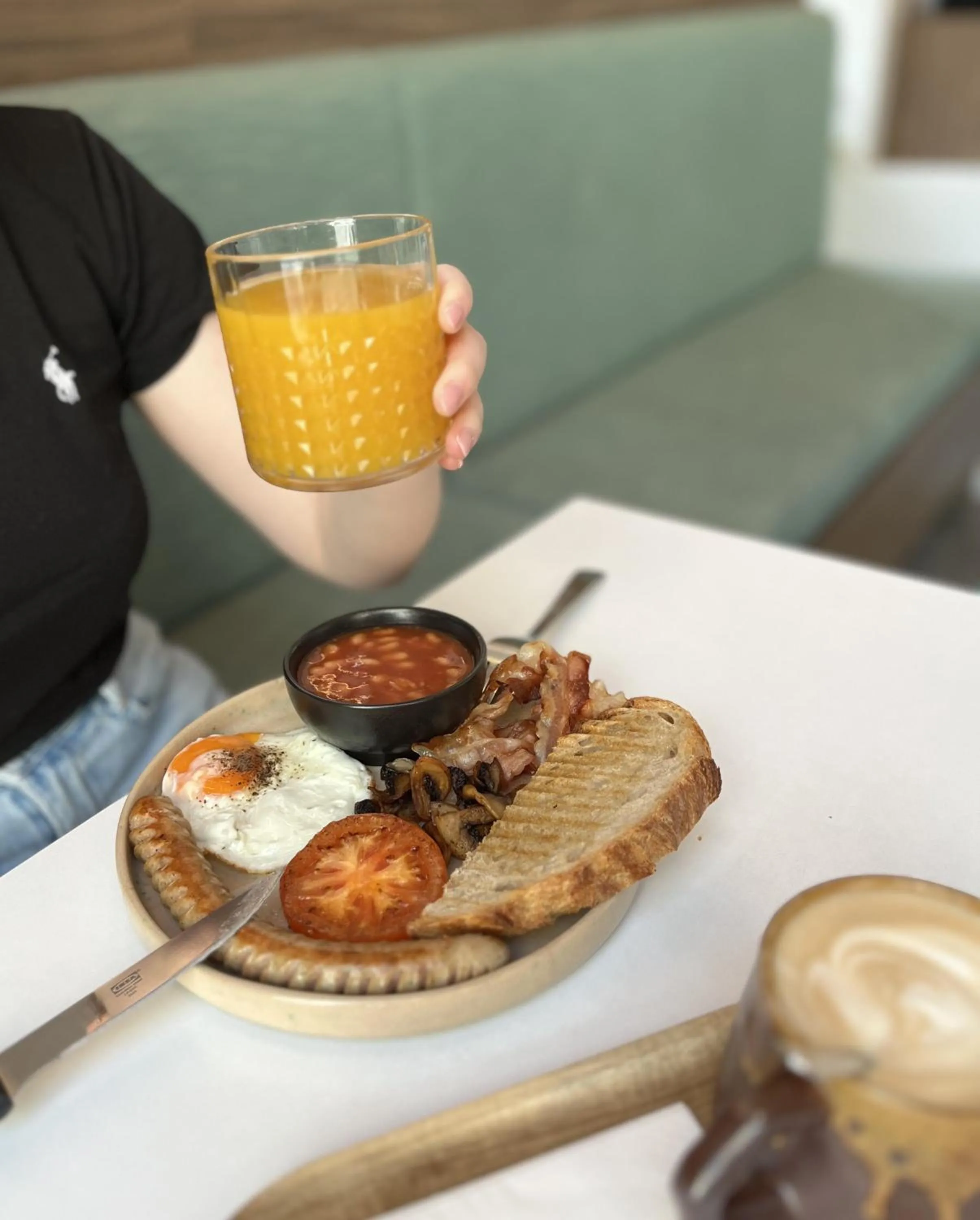 Breakfast in SWU Magazine Rooms