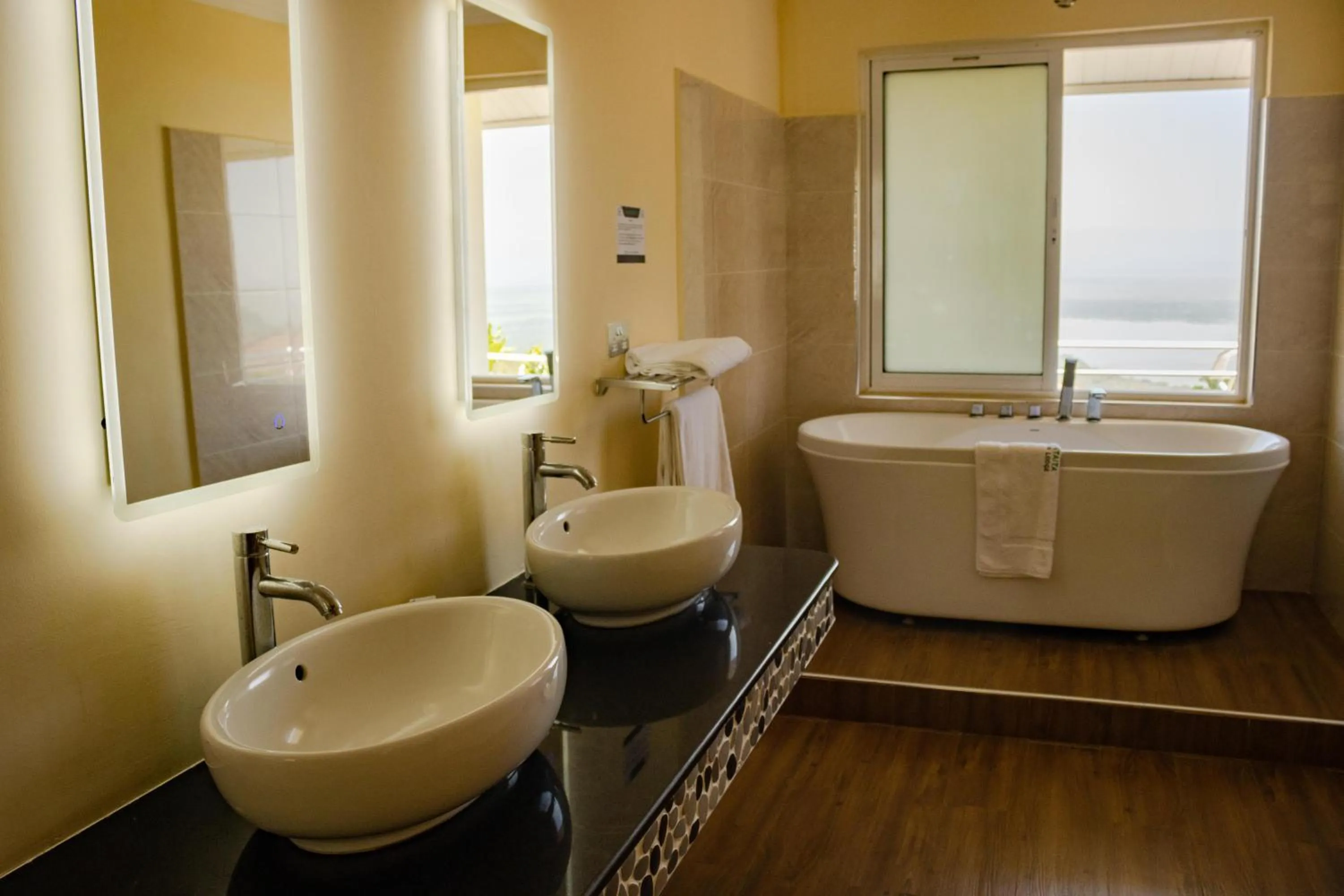 Bathroom in Lake Elementaita Mountain Lodge