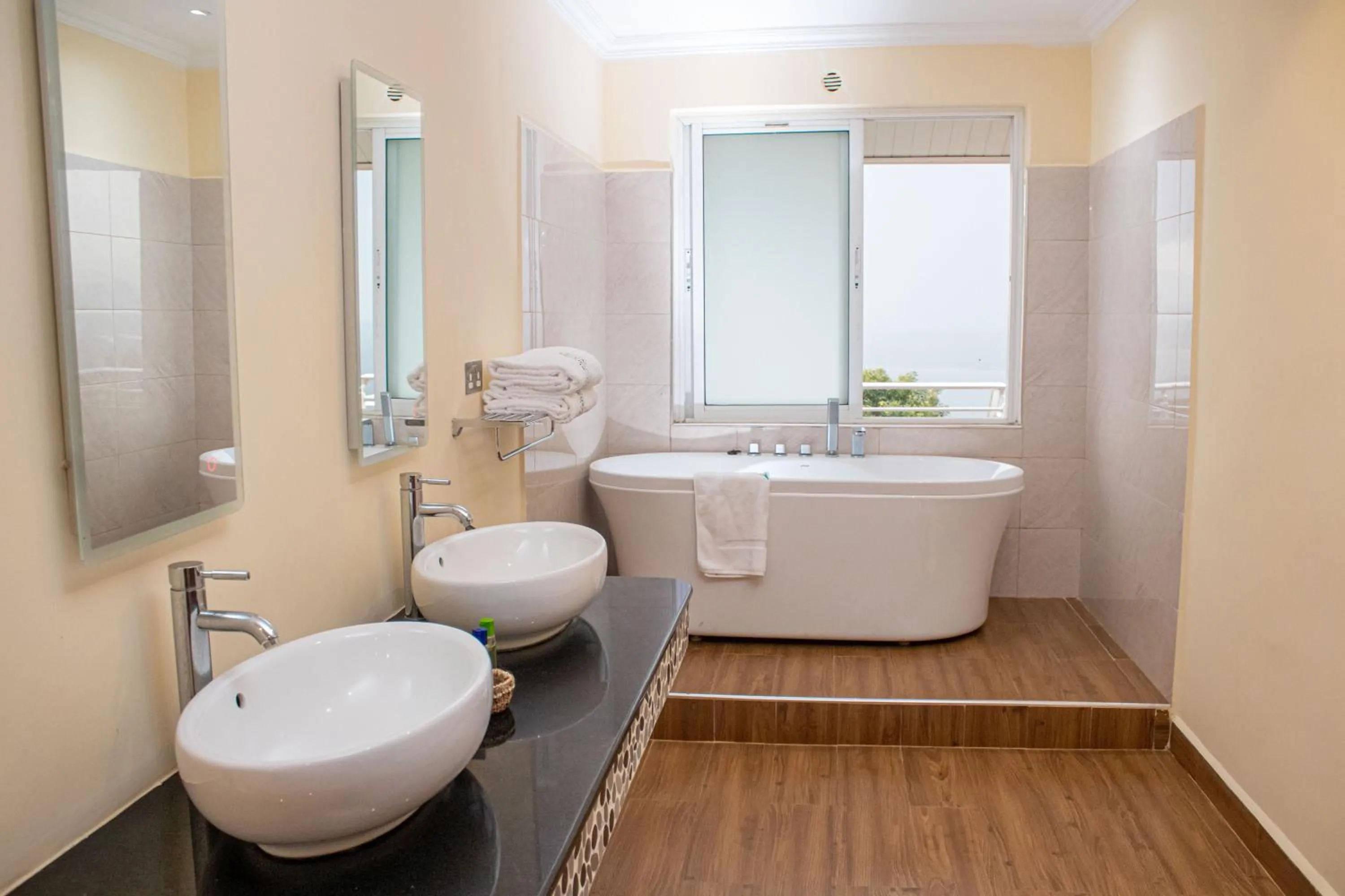 Bathroom in Lake Elementaita Mountain Lodge