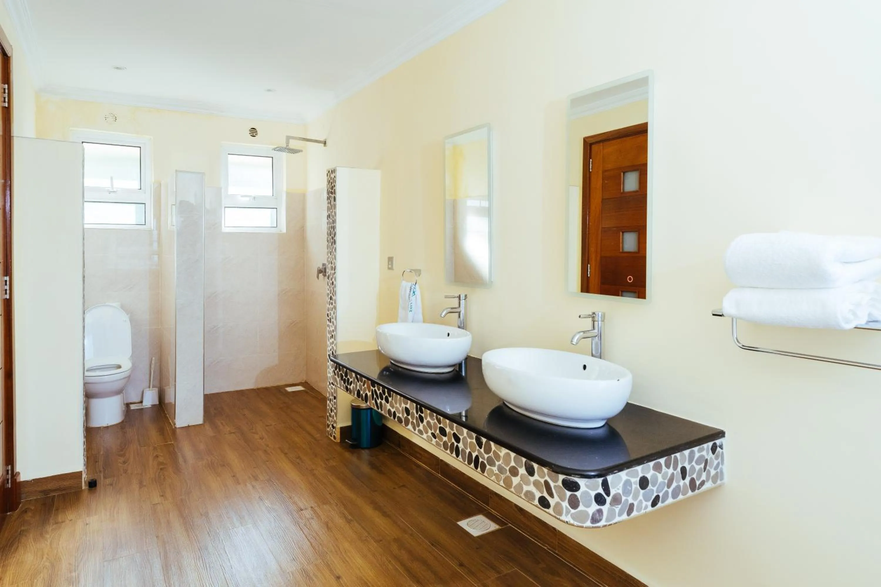 Toilet in Lake Elementaita Mountain Lodge