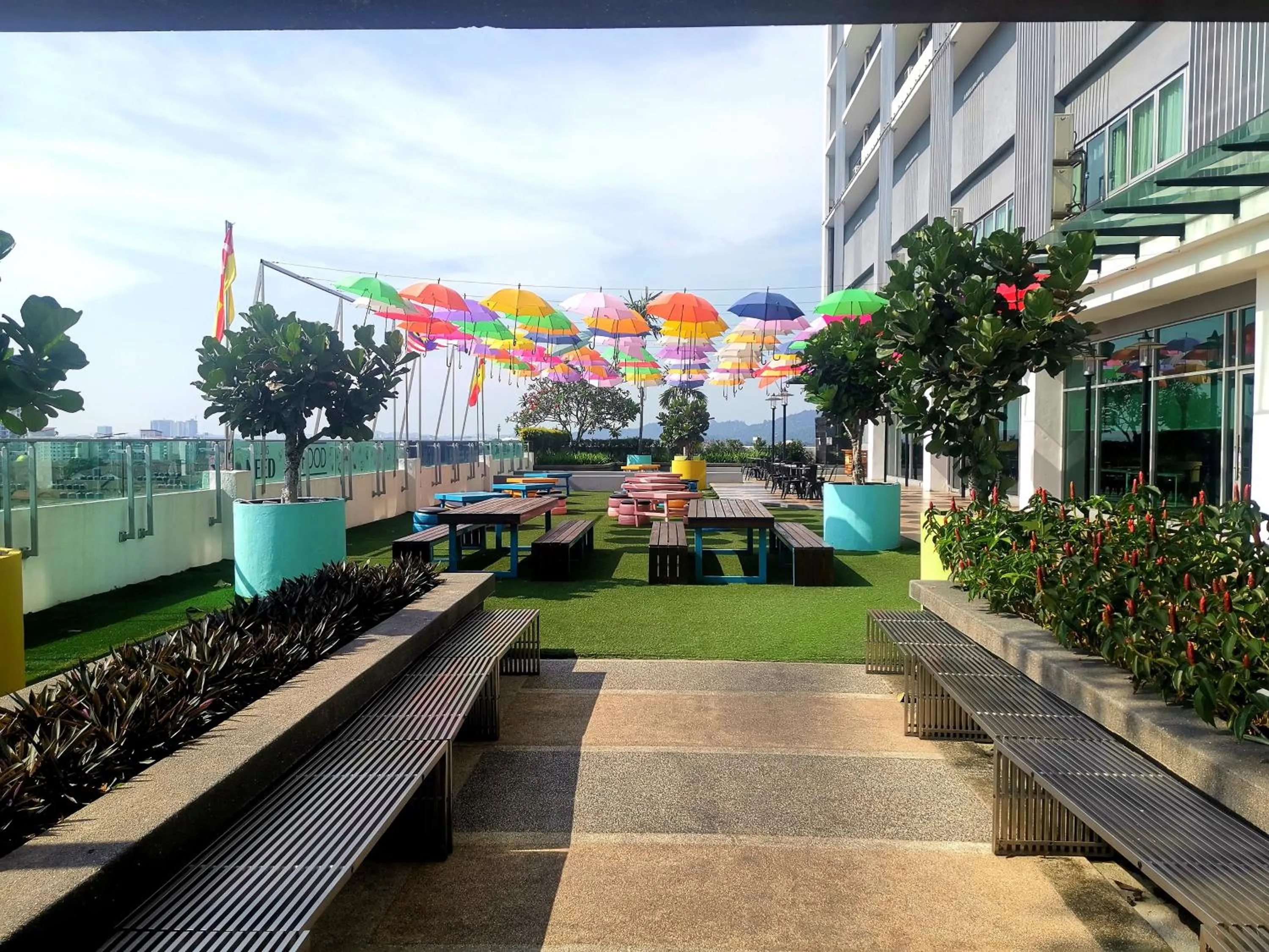 Patio in A's House i-City 1-4pax Studio Netflix Wifi