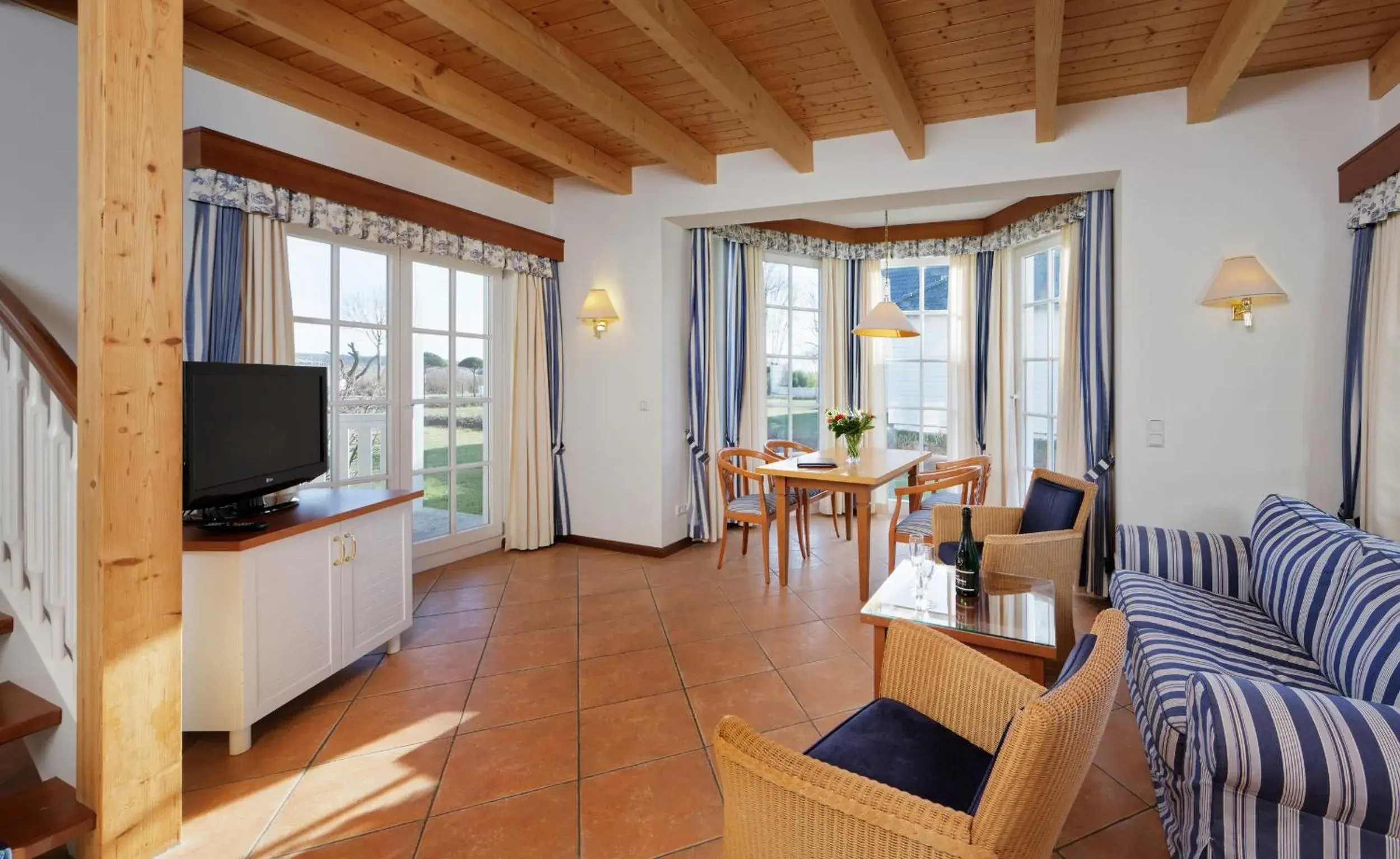 Living room in Precise Resort Schwielowsee - Apartments Living room in Precise Resort Schwielowsee - Apartments