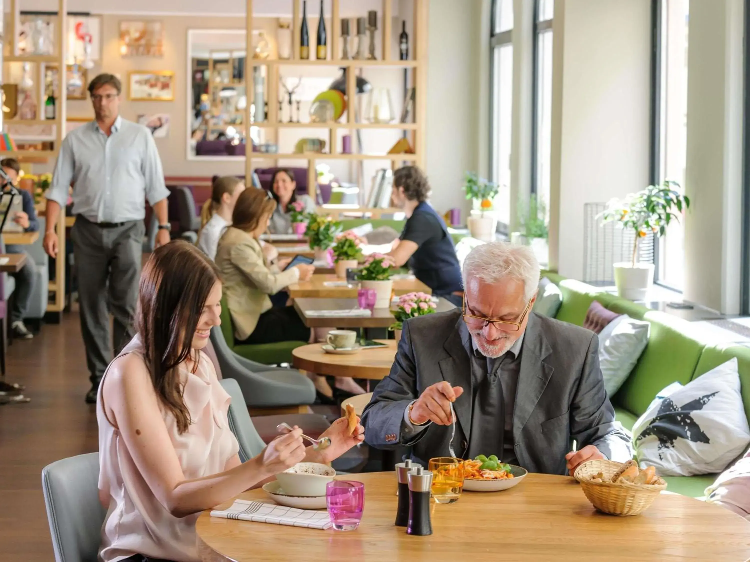 Restaurant/places to eat in Mercure München City Center Restaurant/places to eat in Mercure München City Center