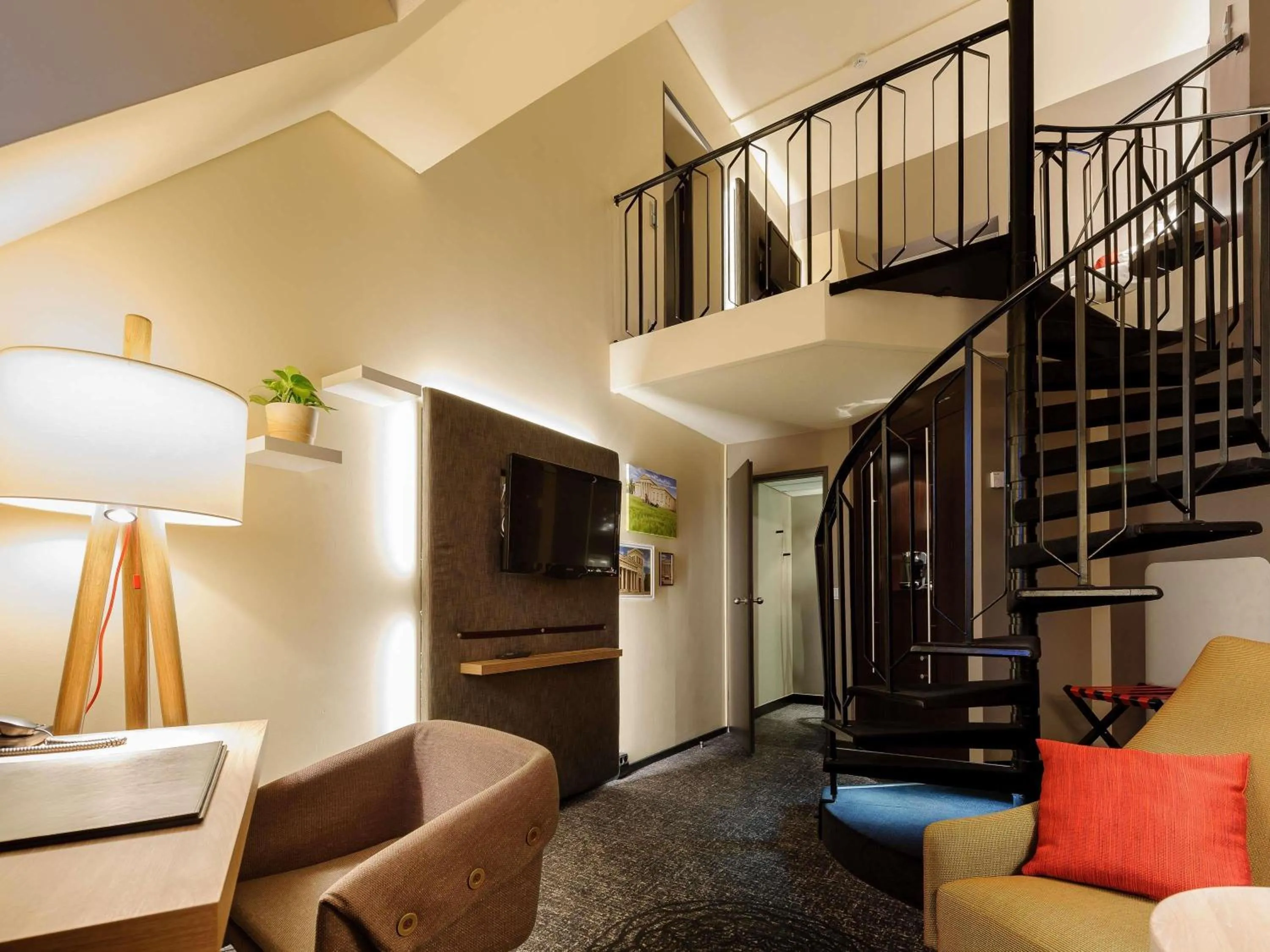 Bedroom in Mercure München City Center