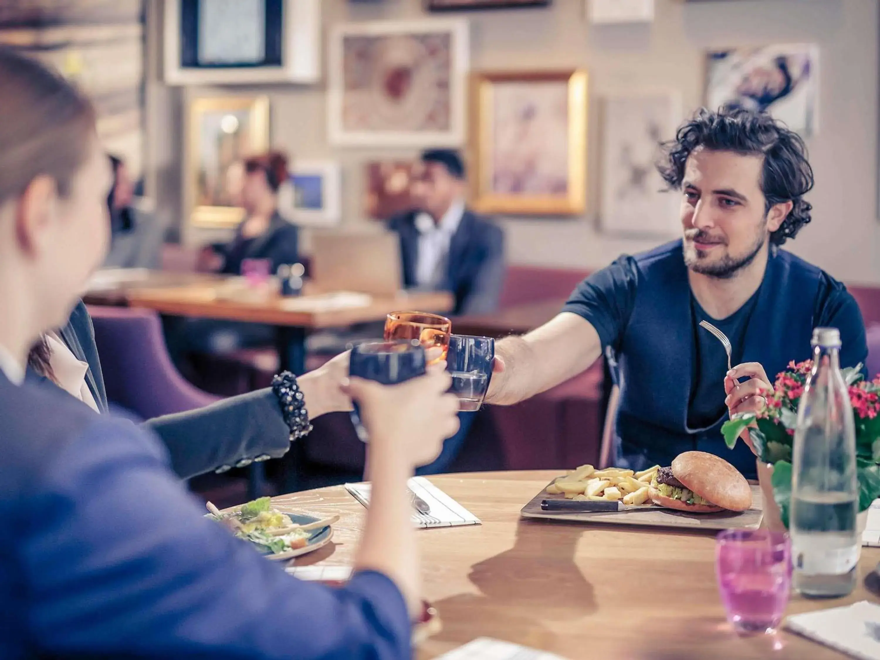 Restaurant/places to eat in Mercure München City Center Restaurant/places to eat in Mercure München City Center