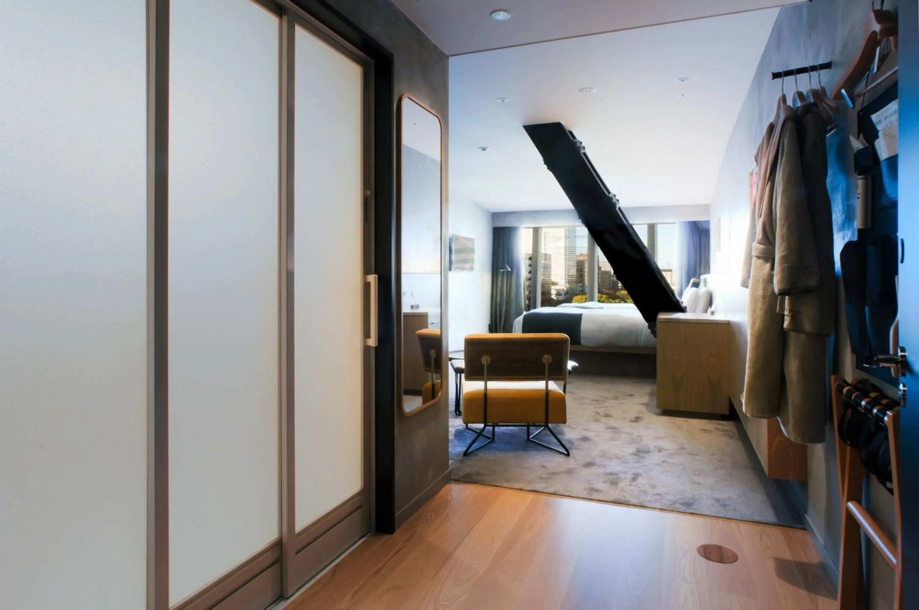 Living room, Bed in The Tower Hotel Nagoya