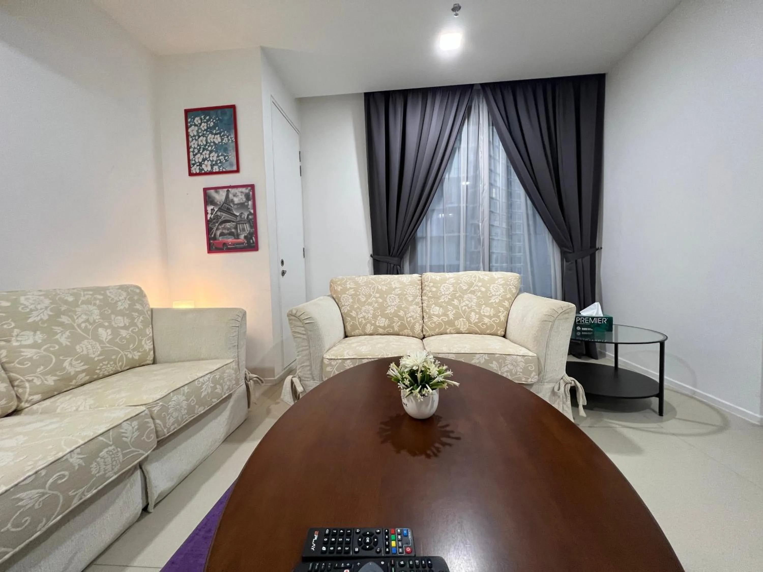 ARCORIS, MONT KIARA by MK HOME