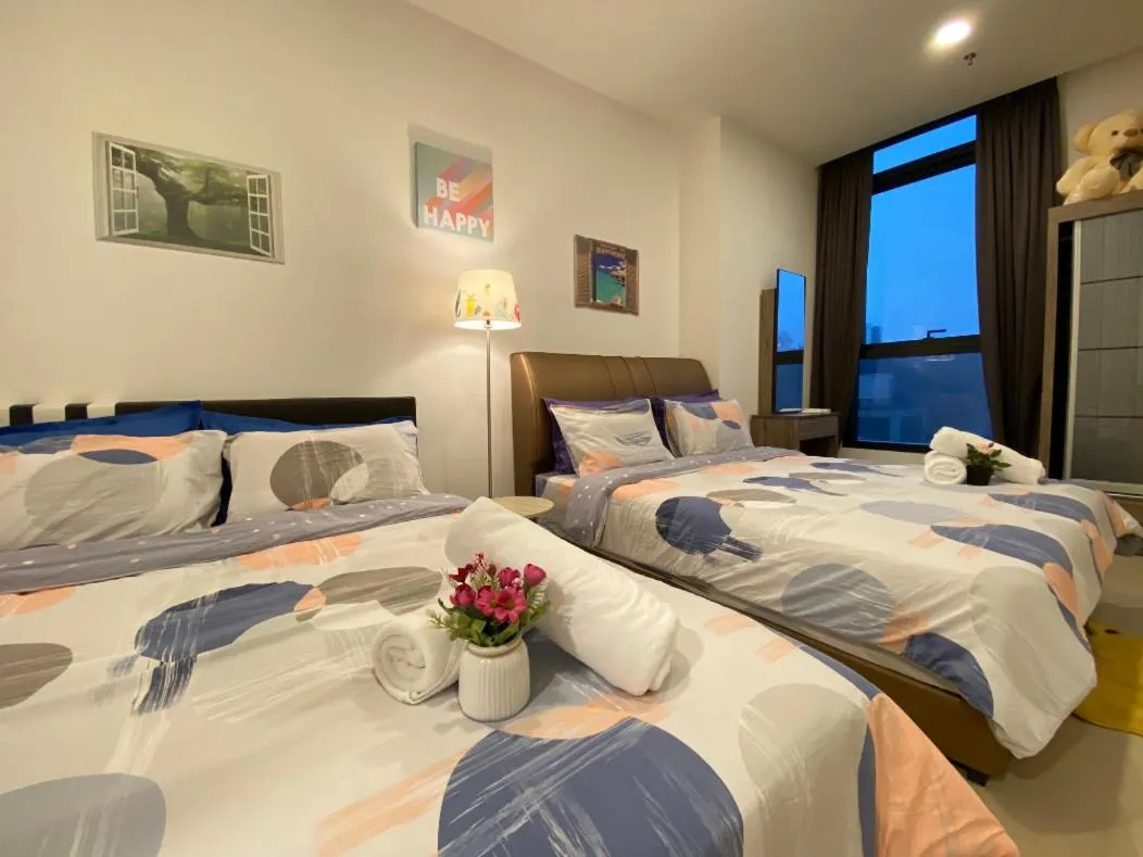 Bed in ARCORIS, MONT KIARA by MK HOME