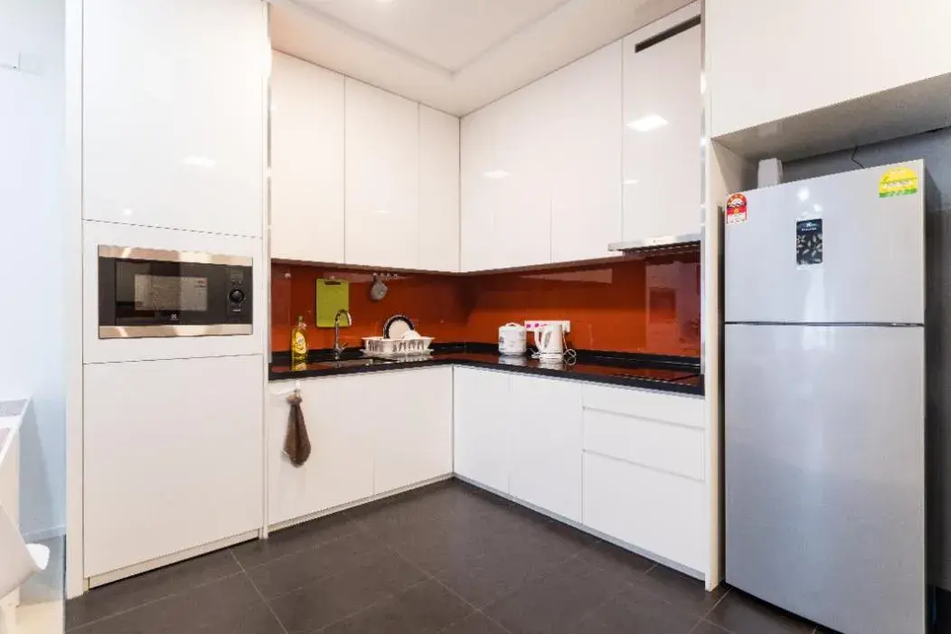 Kitchen/Kitchenette in ARCORIS, MONT KIARA