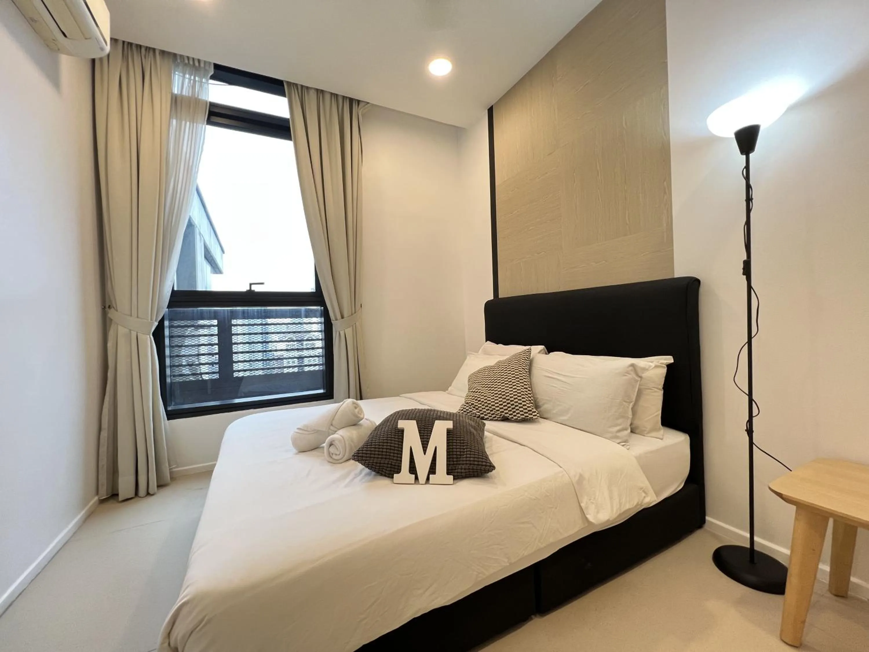 Bed in ARCORIS, MONT KIARA by MK HOME