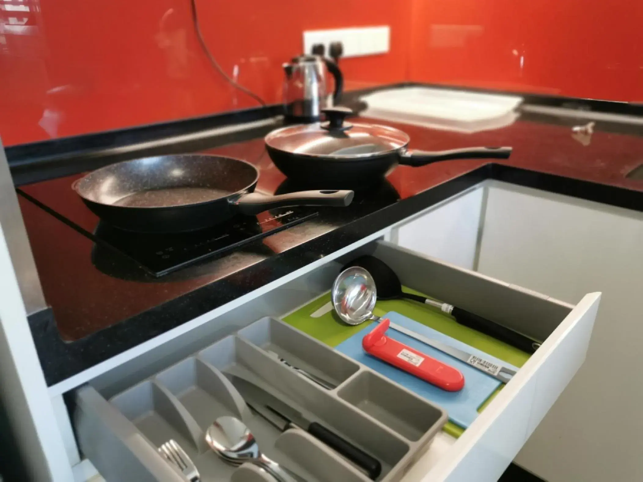 Kitchen or kitchenette, Kitchen/Kitchenette in ARCORIS, MONT KIARA