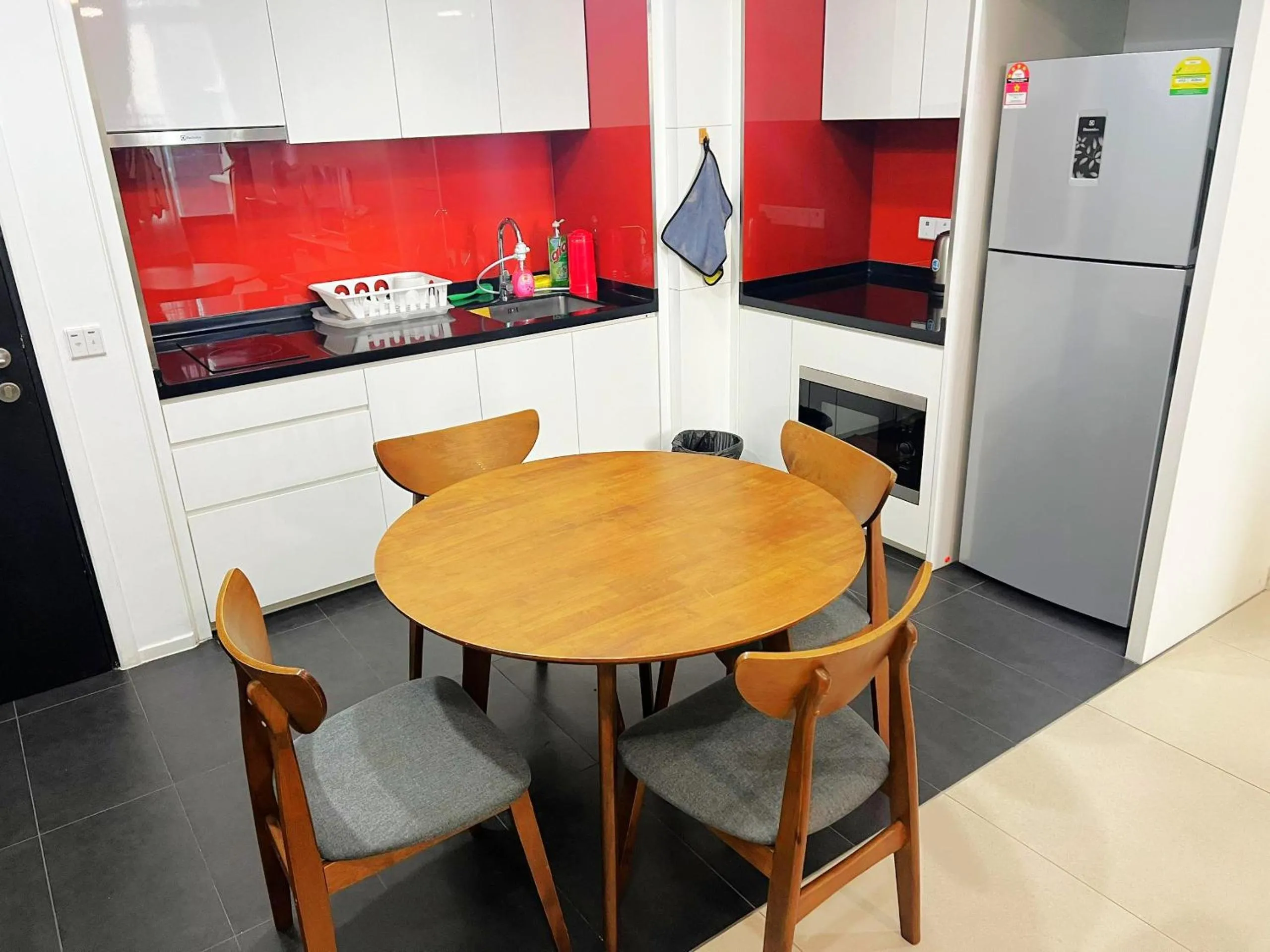 Kitchen or kitchenette in ARCORIS, MONT KIARA by MK HOME