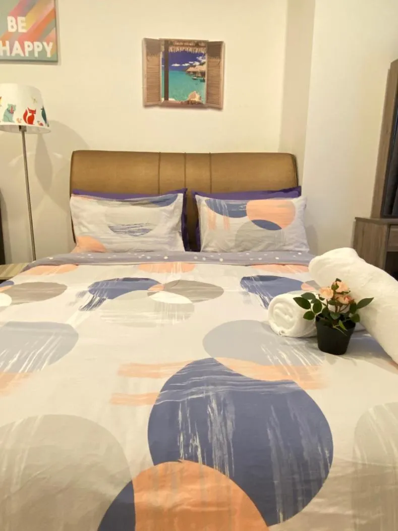 Bed in ARCORIS, MONT KIARA by MK HOME