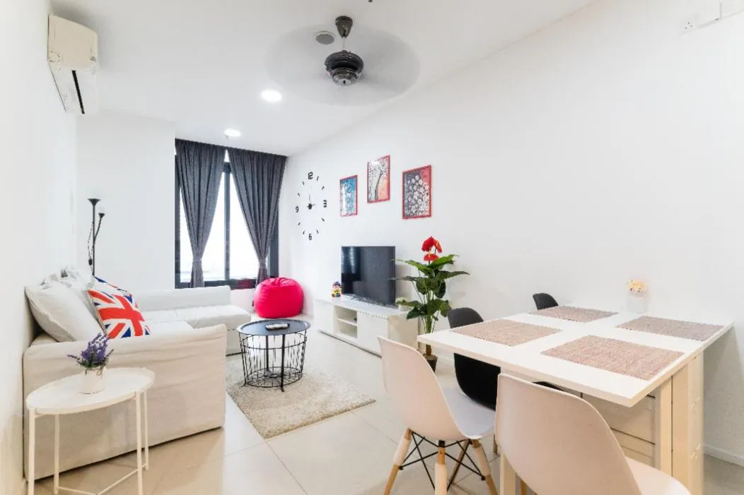 ARCORIS, MONT KIARA by MK HOME