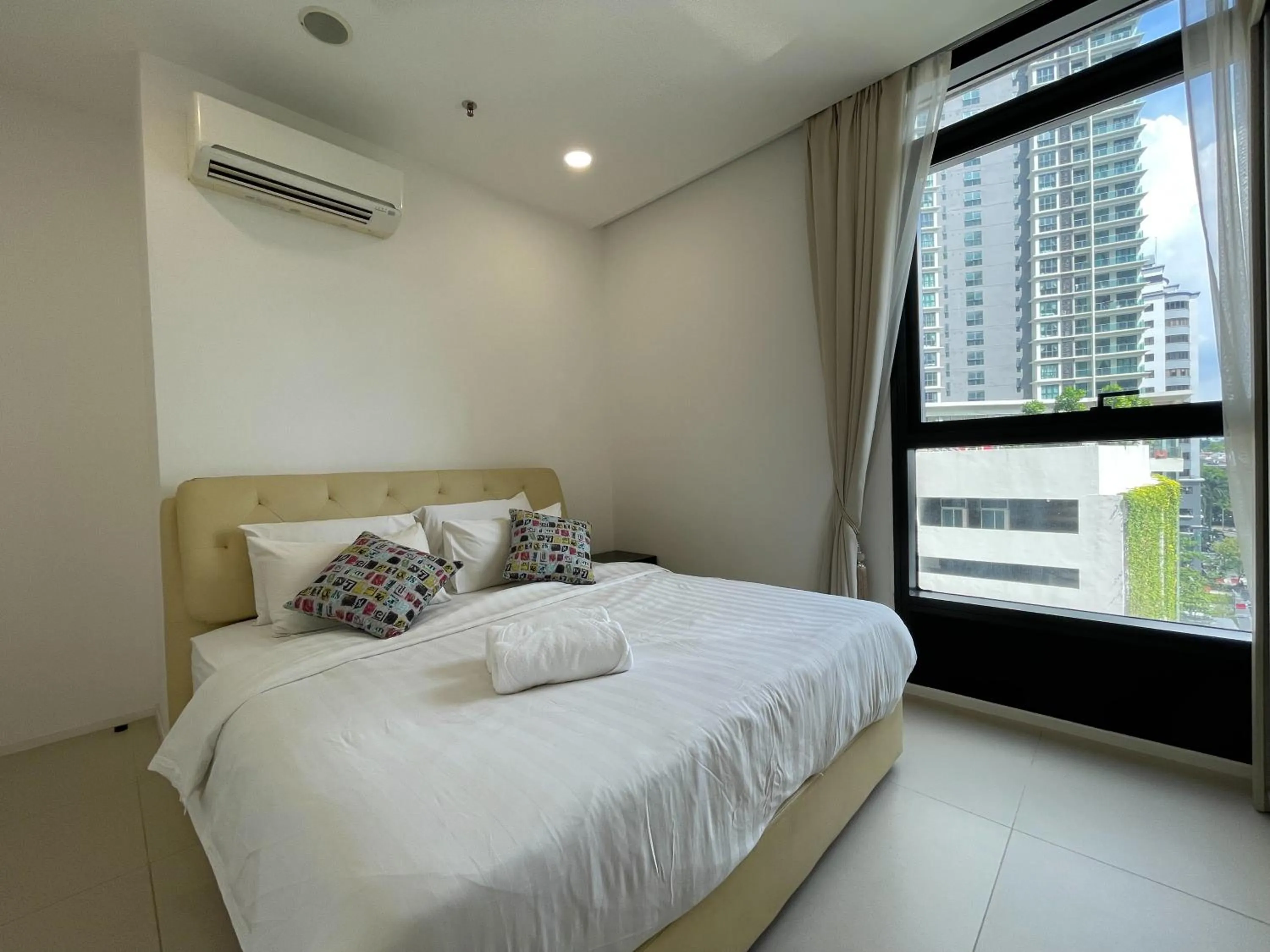 Bed in ARCORIS, MONT KIARA by MK HOME