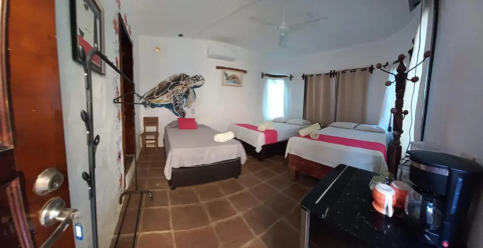 Twin Room with Sea View in Hotel Quinto Sol Twin Room with Sea View in Hotel Quinto Sol