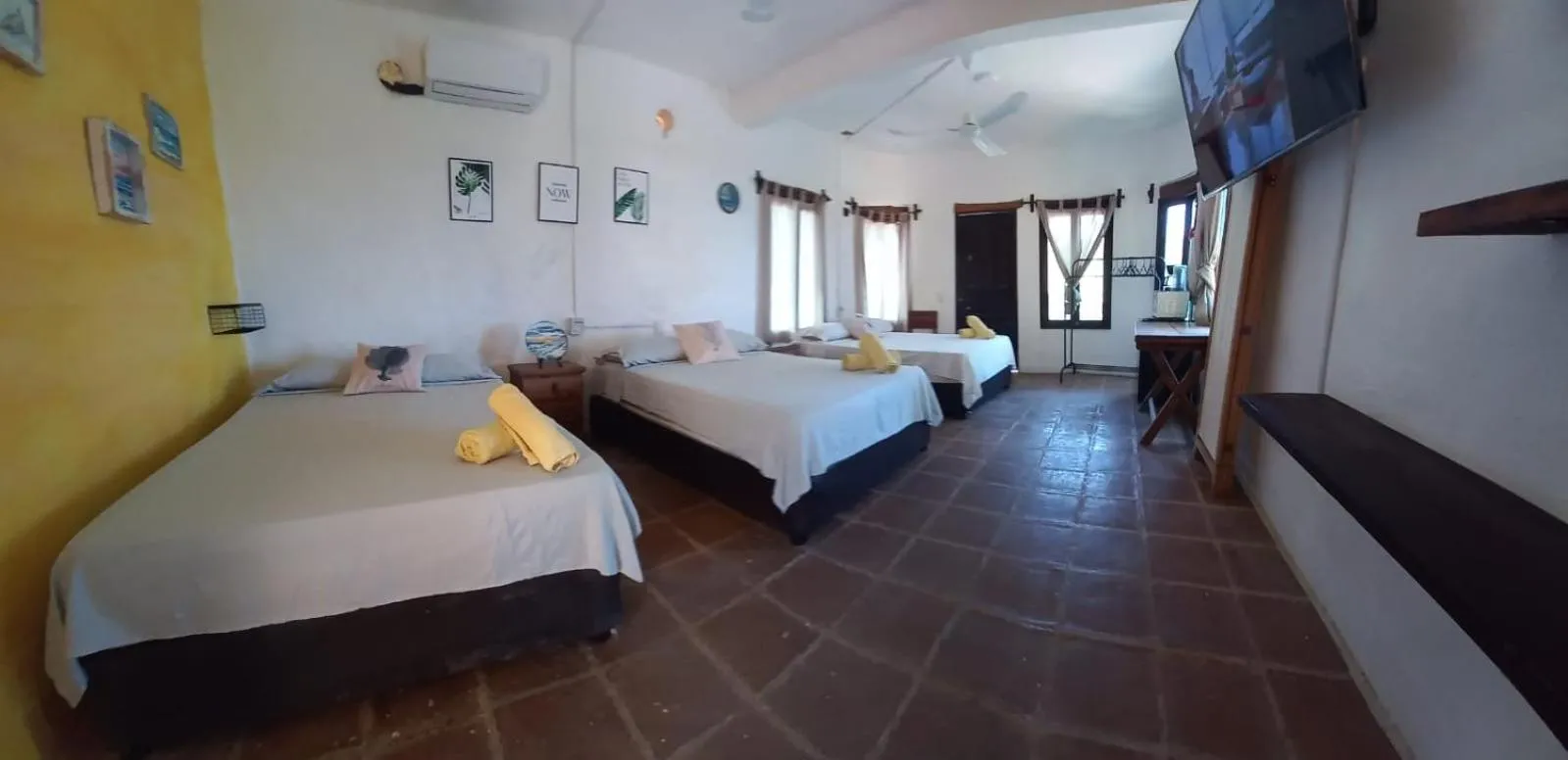 Bed in Hotel Quinto Sol
