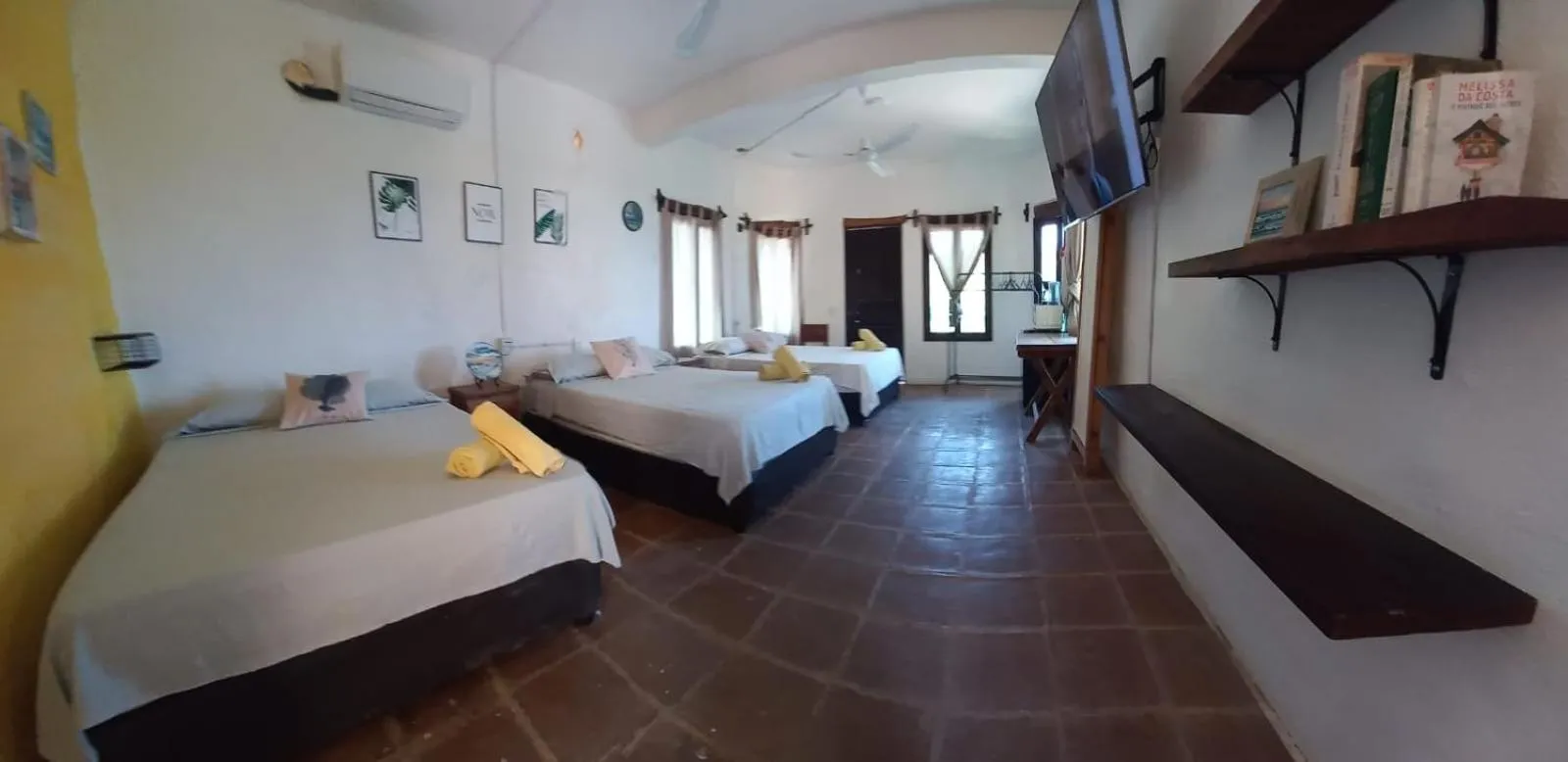 Bed in Hotel Quinto Sol
