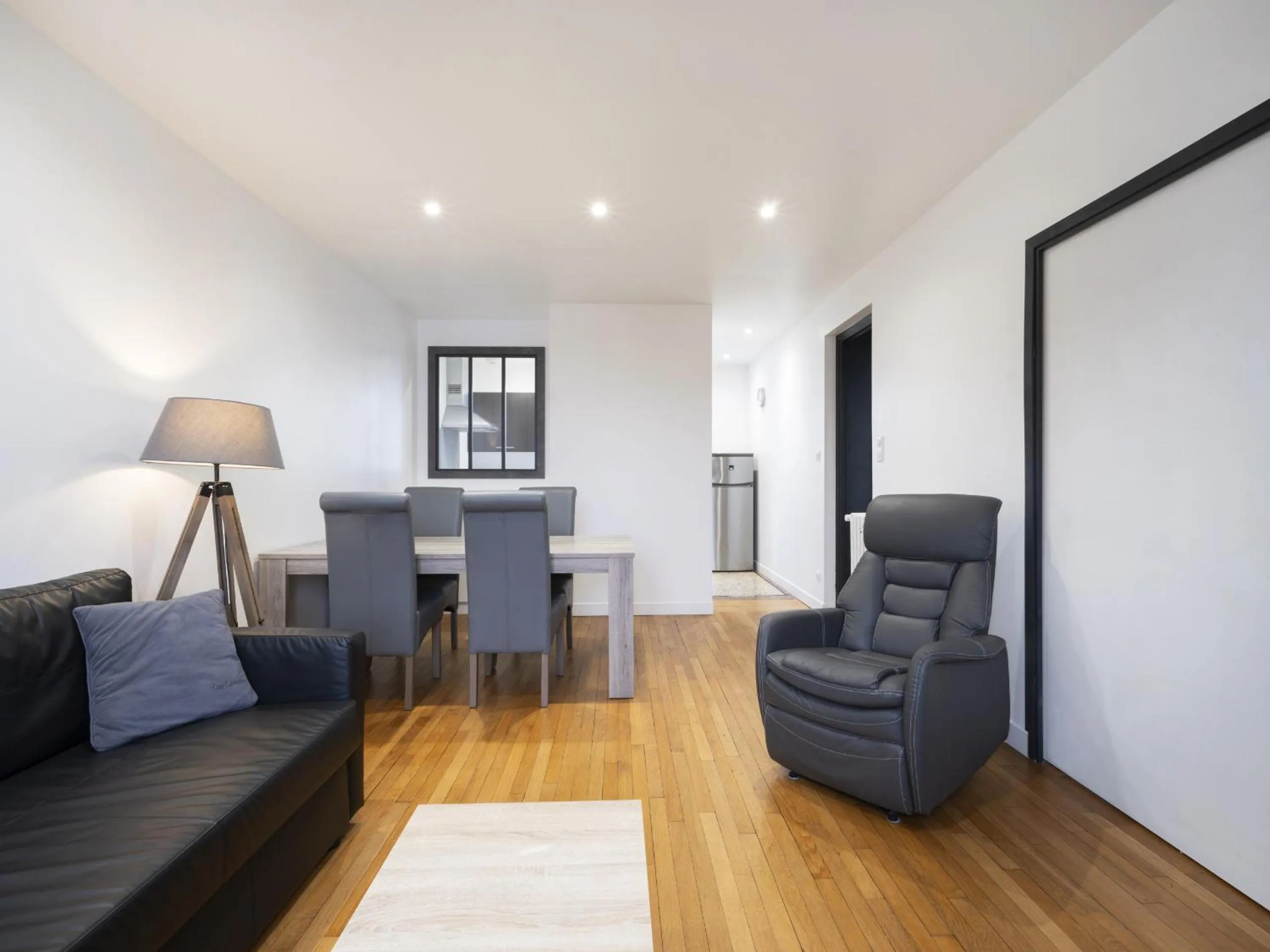 Communal lounge/ TV room in Residence Louis Quartier Des Lilas