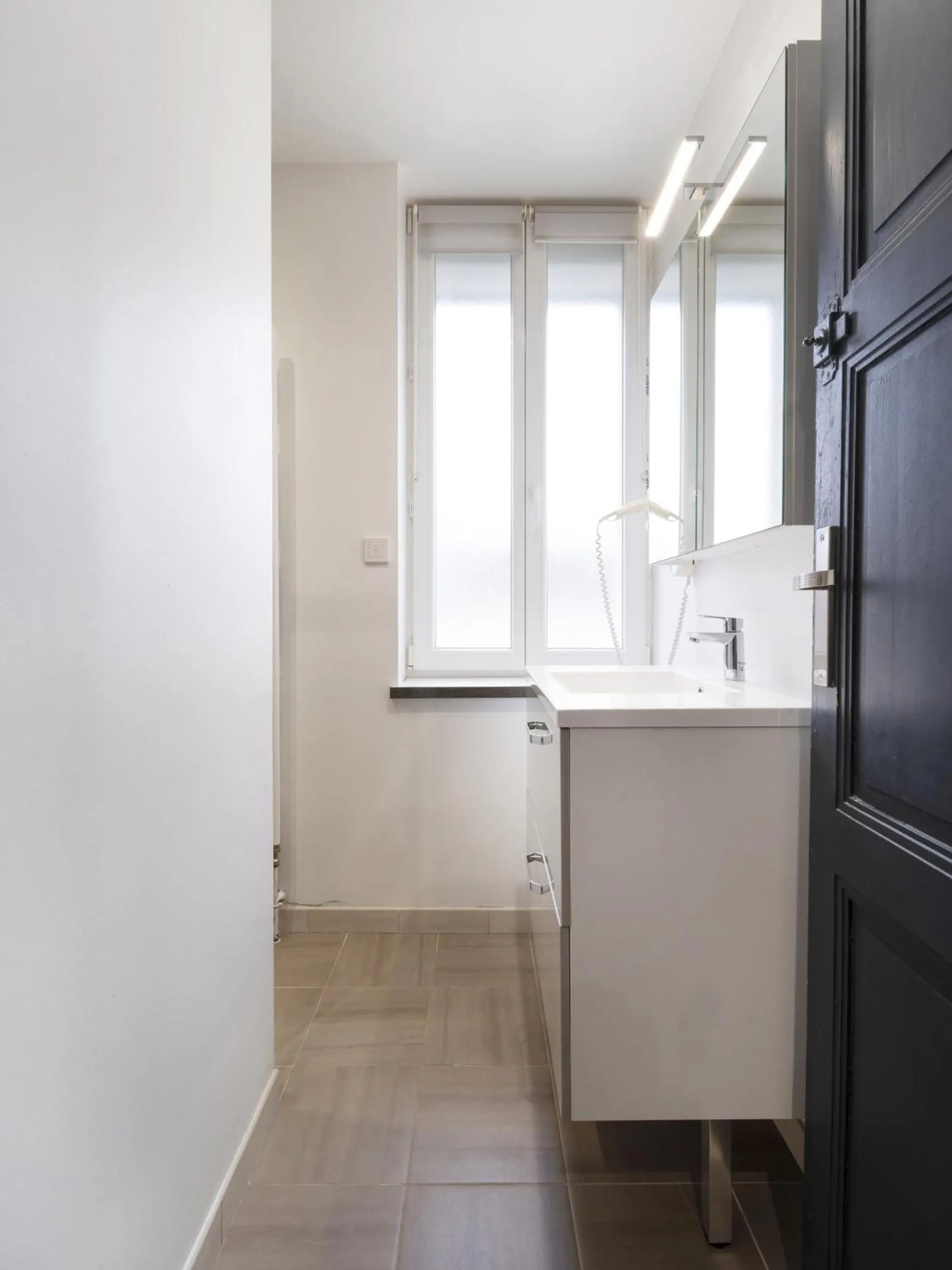 Bathroom in Residence Louis Quartier Des Lilas