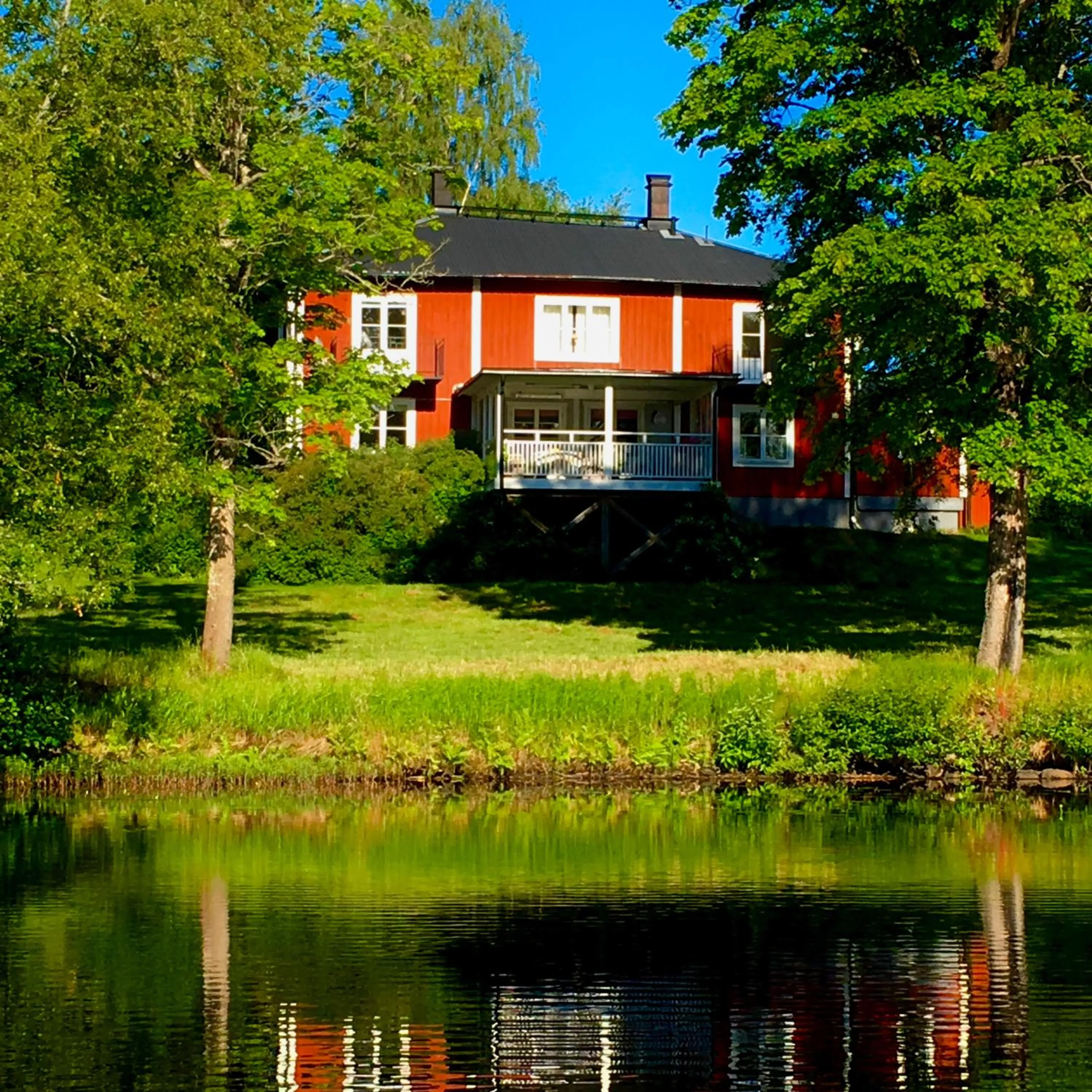 Property building in Sundets Gård - Bed & Breakfast