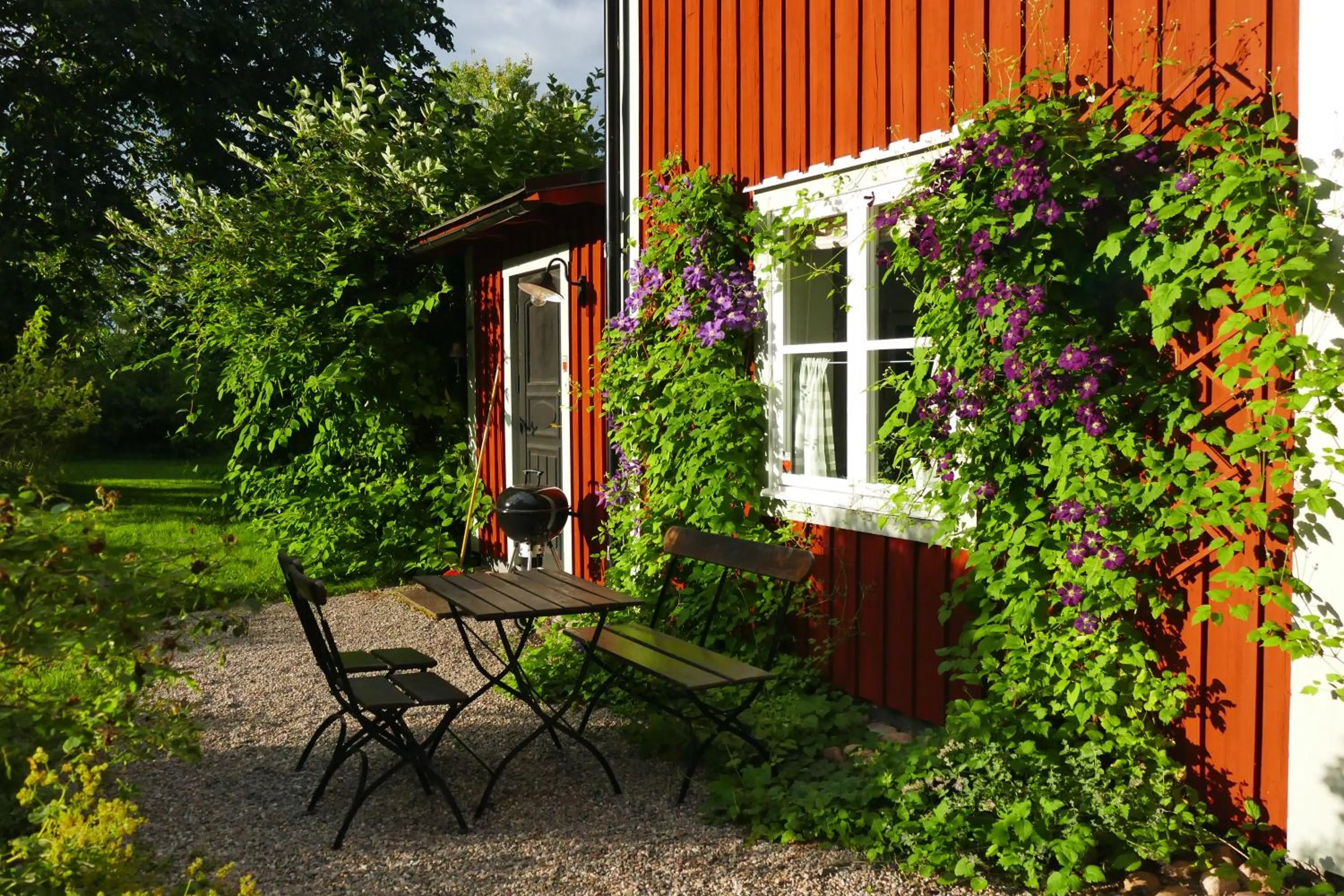 Property building in Sundets Gård - Bed & Breakfast
