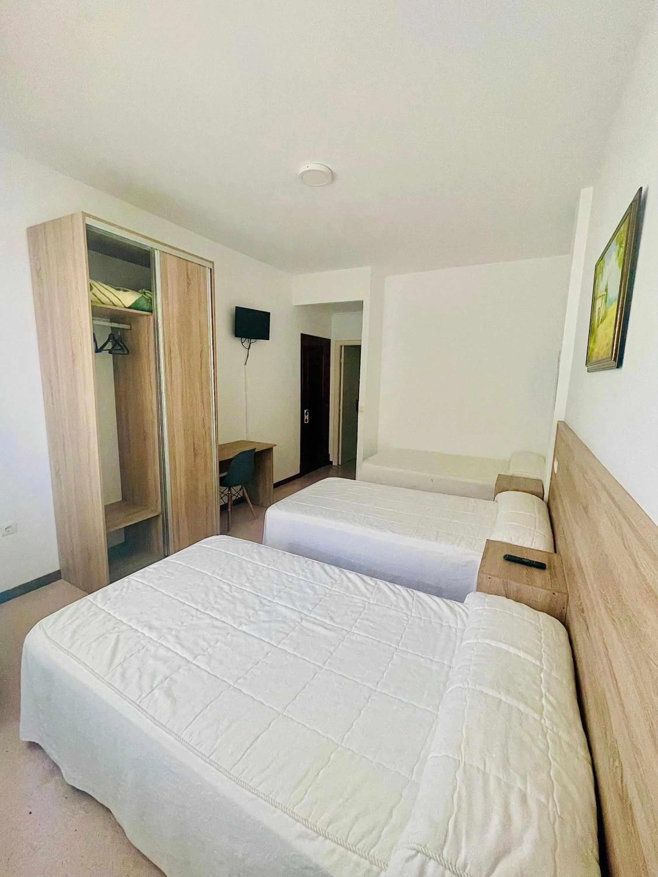 Photo of the whole room, Bed in Pensión Costiña