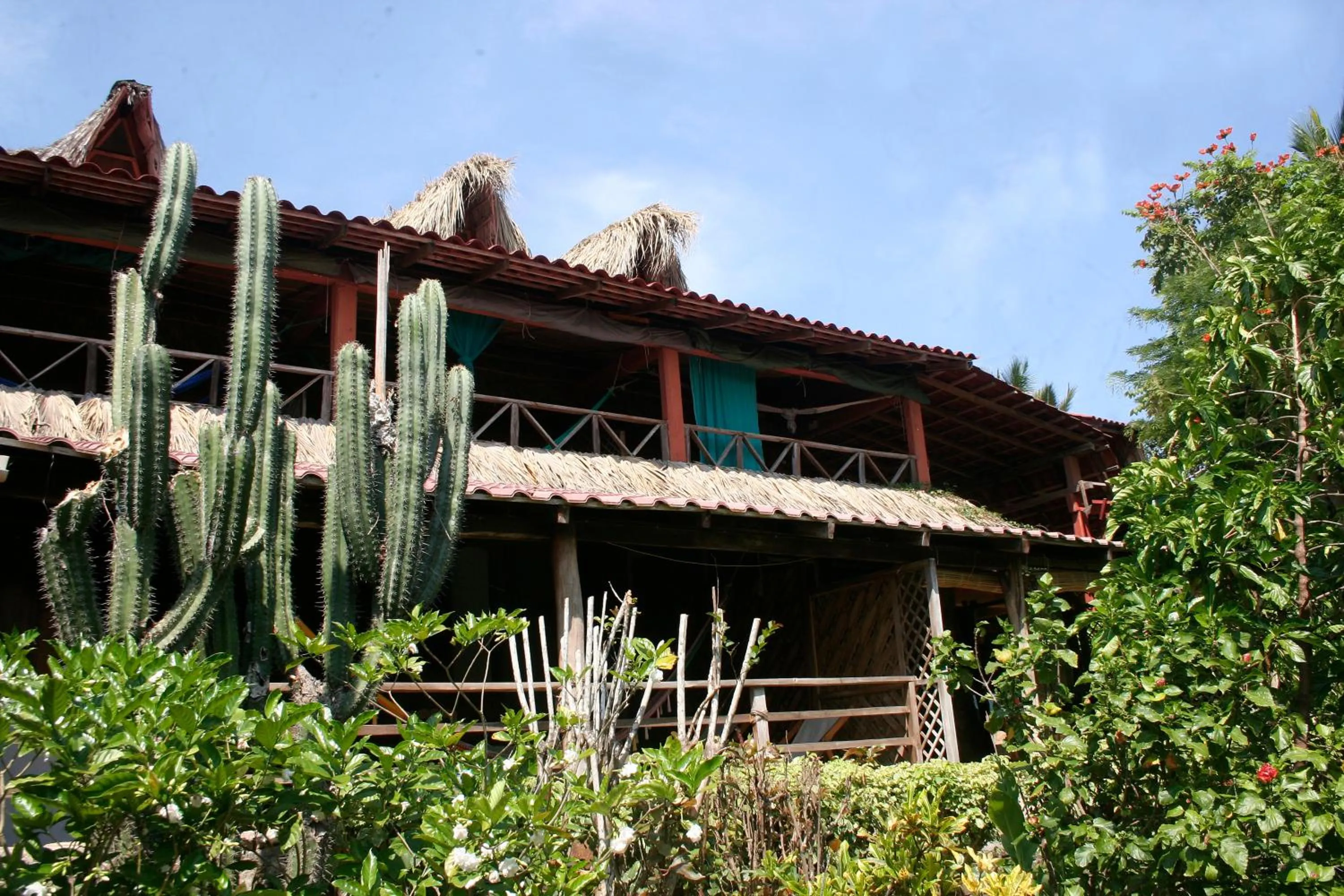Property building in Villa Escondida