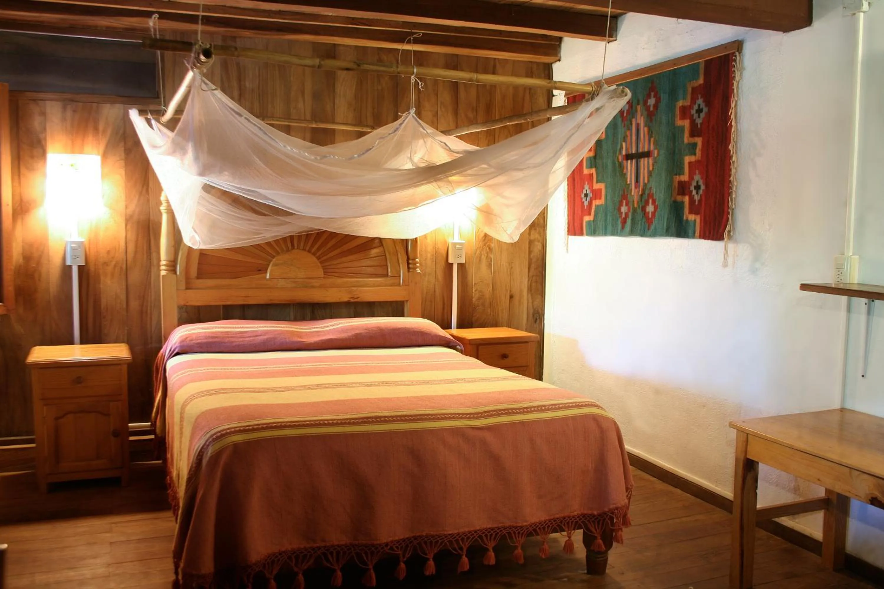 Bedroom, Bed in Villa Escondida