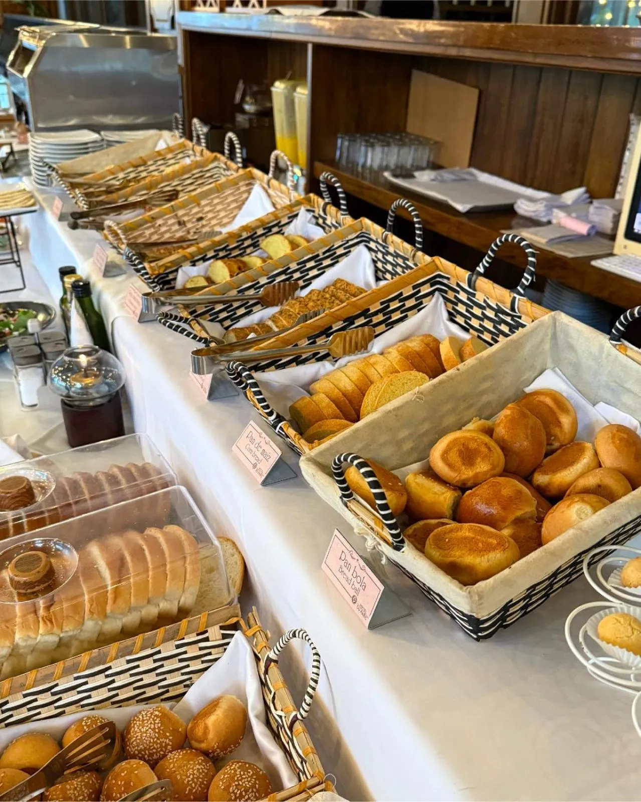 Breakfast in Hotel Du Parc