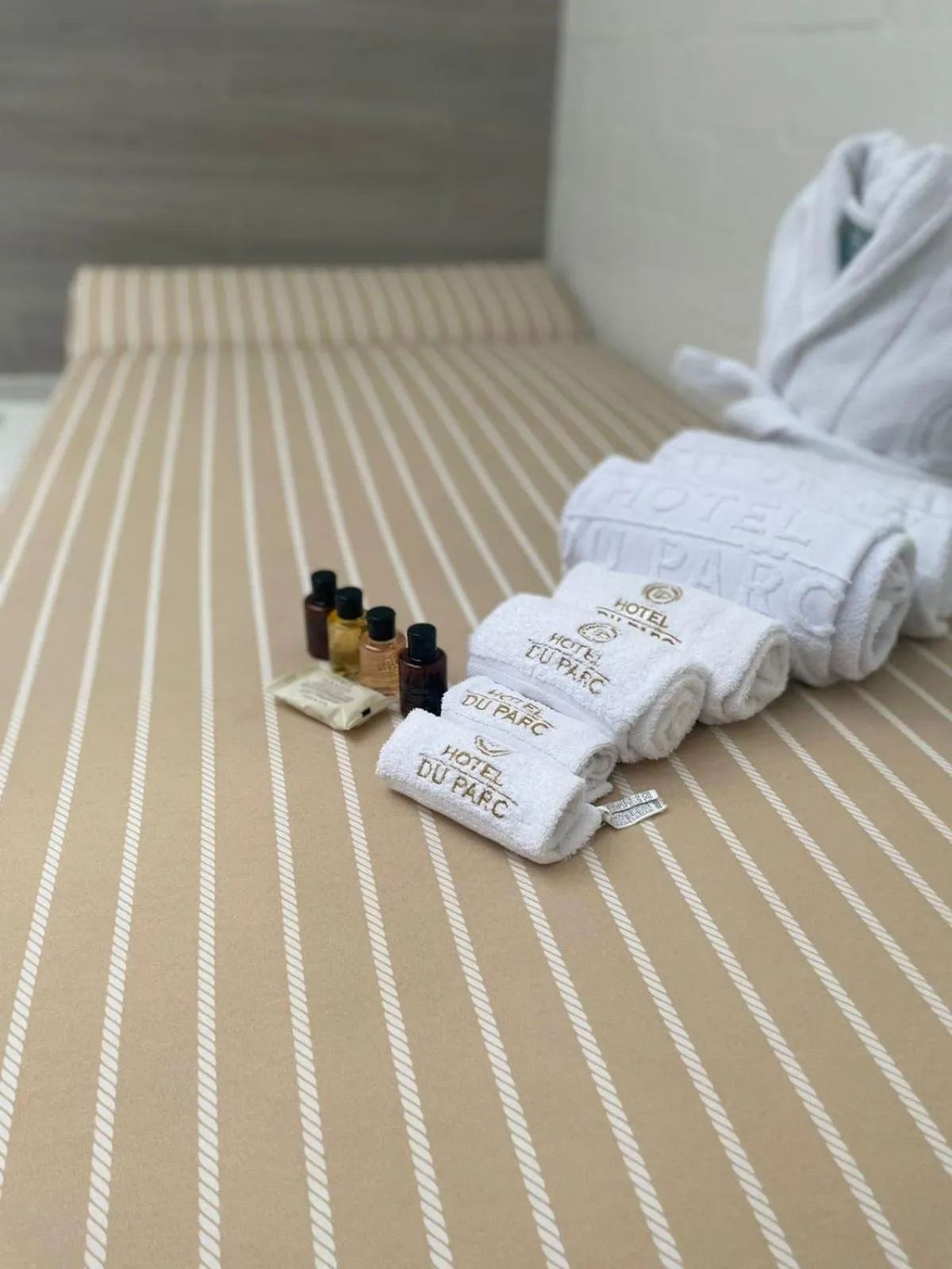 Decorative detail, Bed in Hotel Du Parc