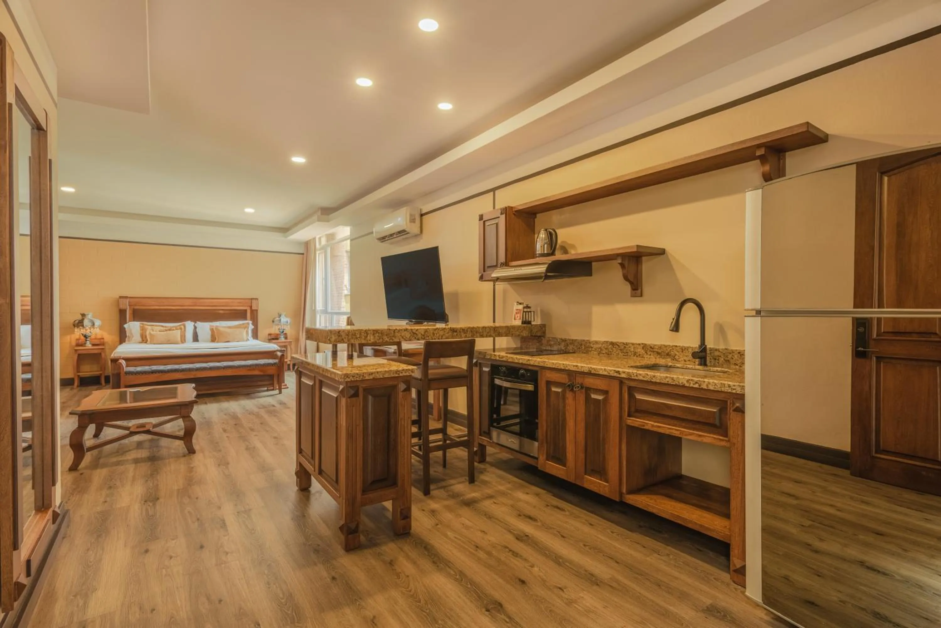 room service in Hotel Du Parc