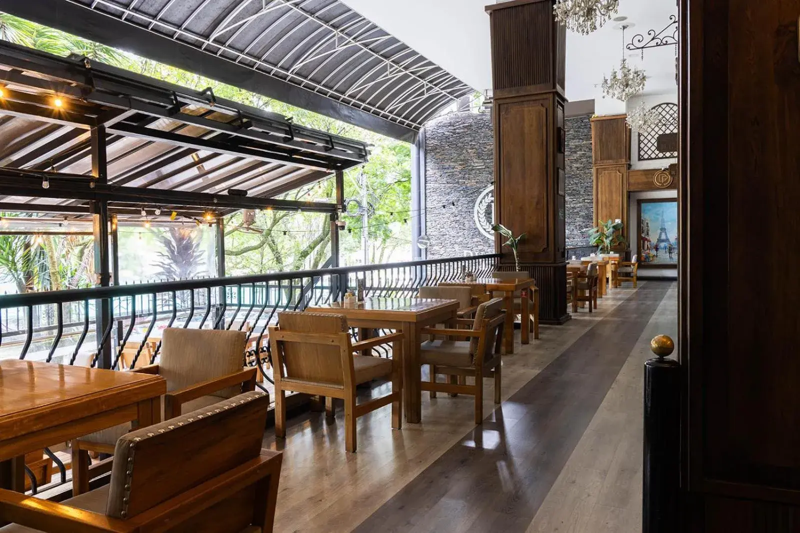 Restaurant/places to eat in Hotel Du Parc Restaurant/places to eat in Hotel Du Parc