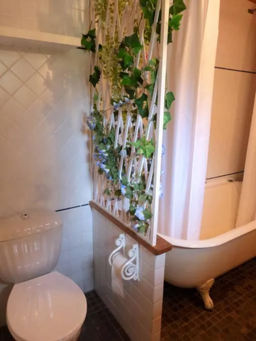 Bathroom in Les Petites Chapelles