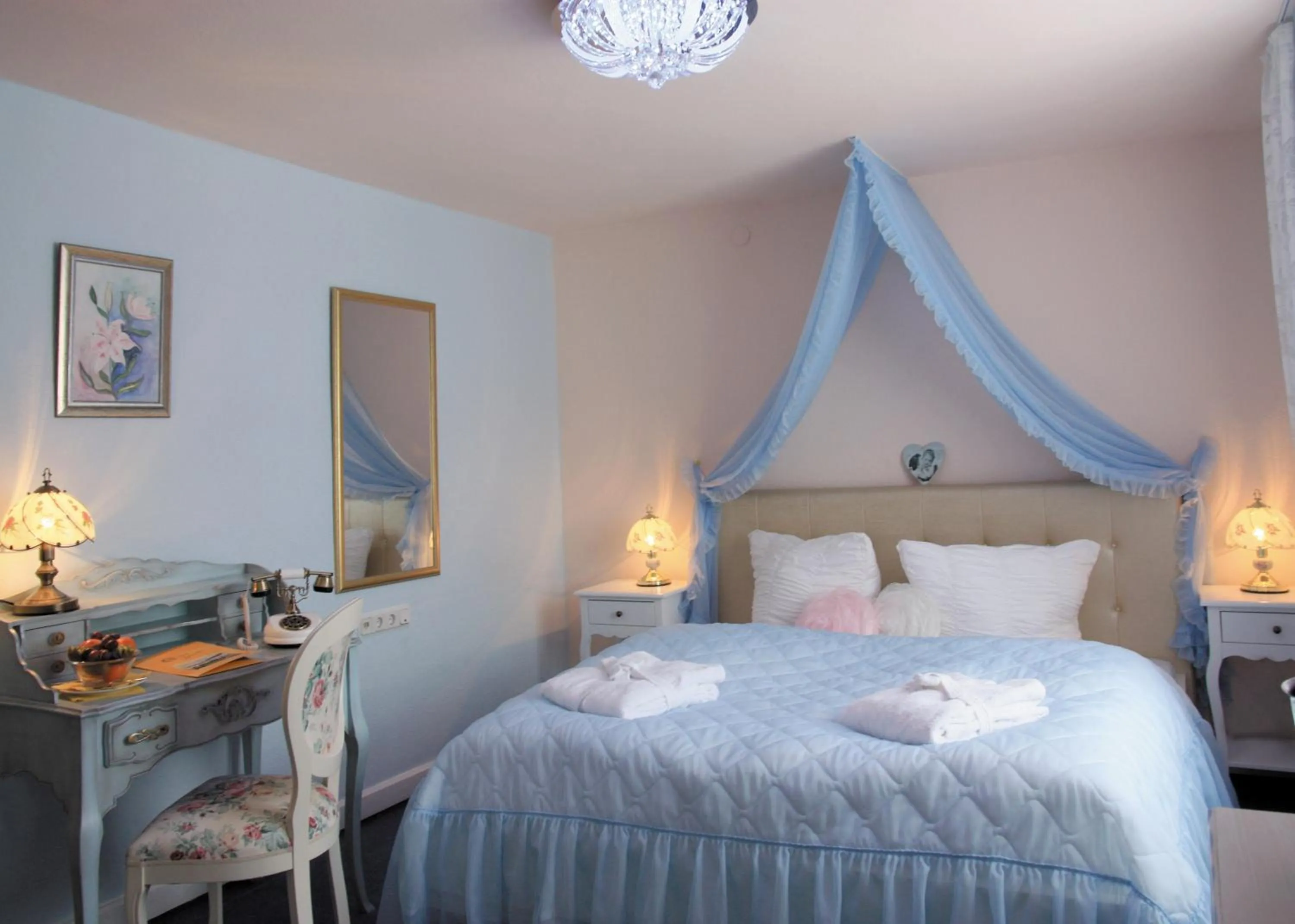 Photo of the whole room, Bed in Hotel Fröbelhof