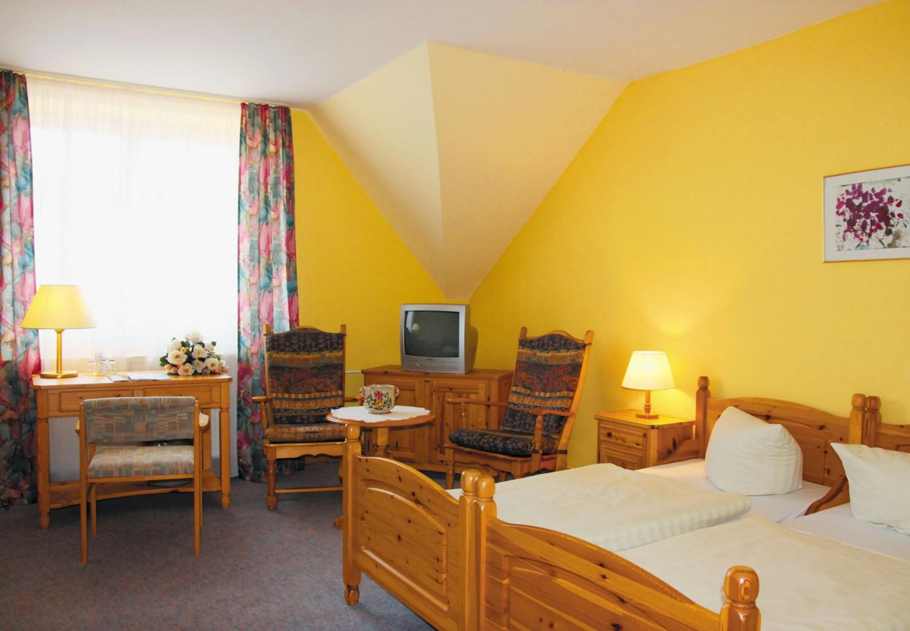 Photo of the whole room, Bed in Hotel Fröbelhof