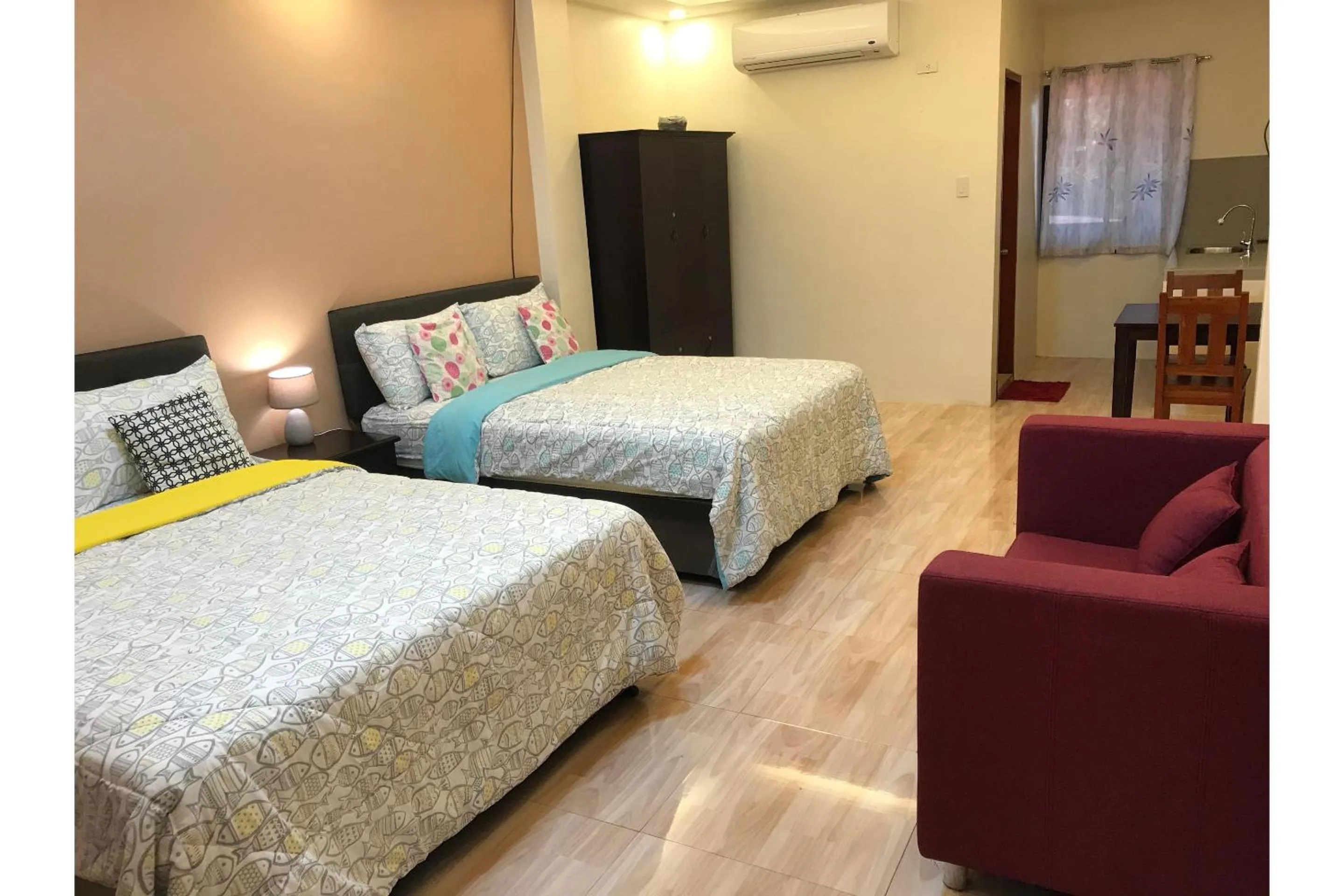 Bedroom, Bed in Guest Hotel