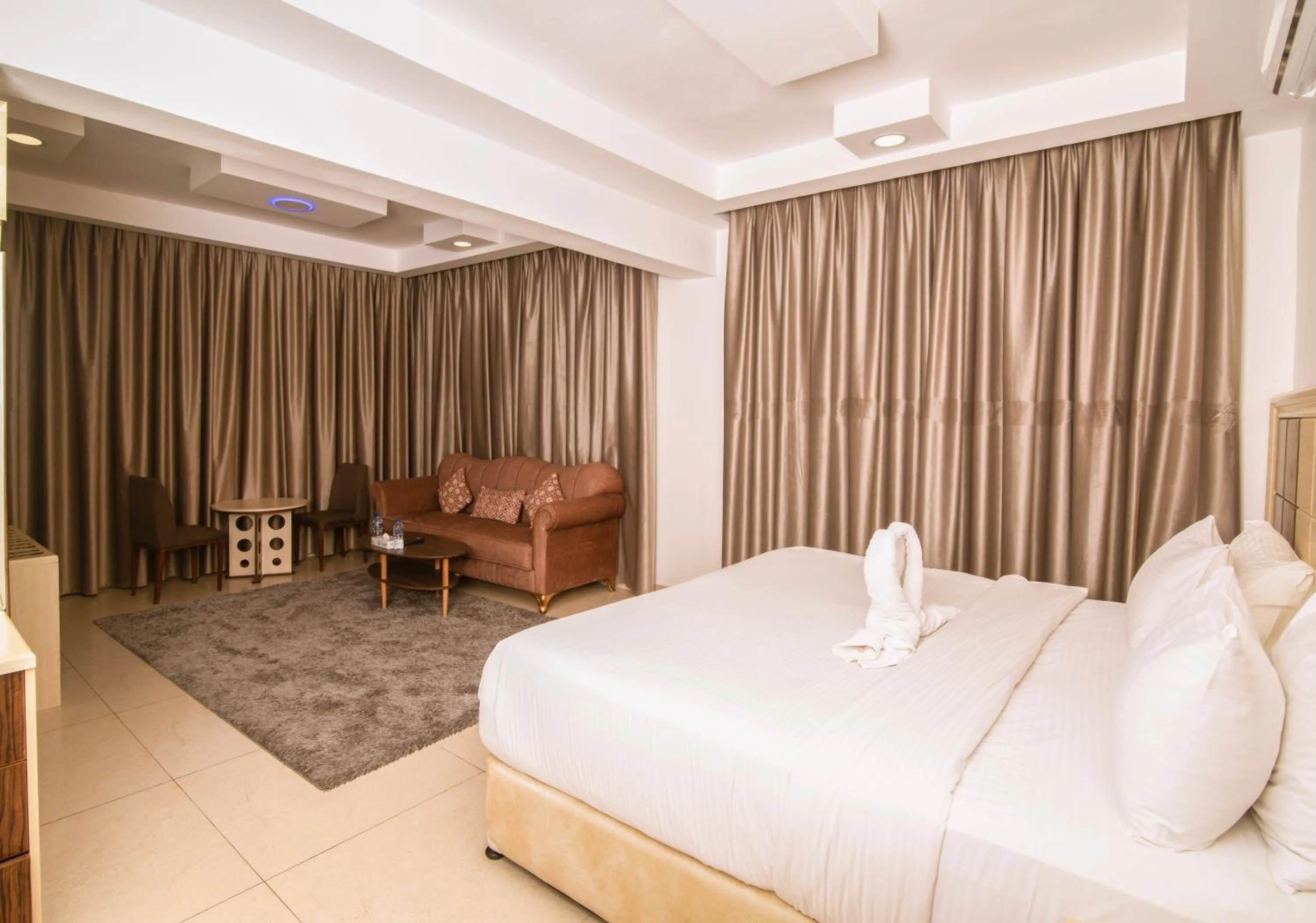 Bed in Diamond Star Hotel فندق النجمة الماسية