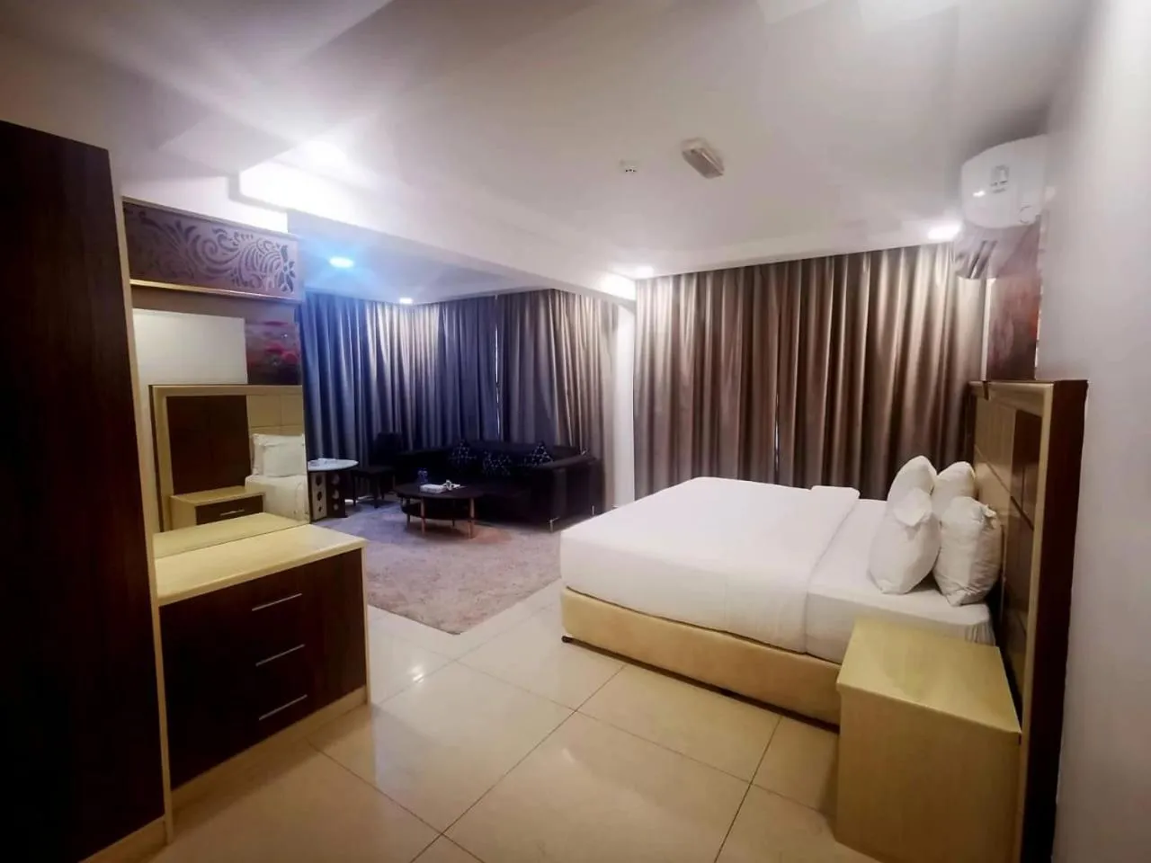 Bed in Diamond Star Hotel فندق النجمة الماسية