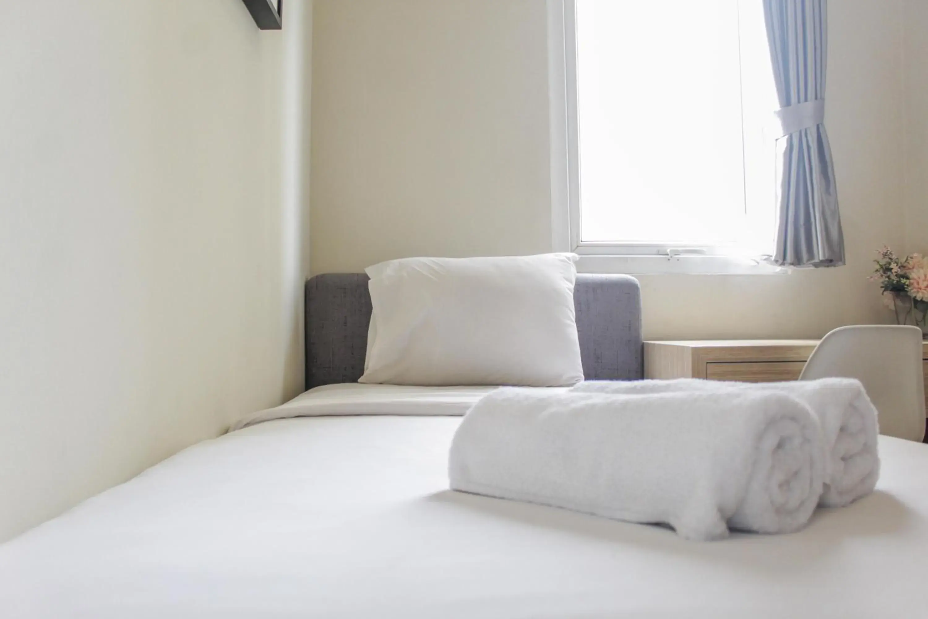 Bedroom, Bed in Homey 2BR Apartment at Grand Palace Kemayoran By Travelio Bedroom, Bed in Homey 2BR Apartment at Grand Palace Kemayoran By Travelio