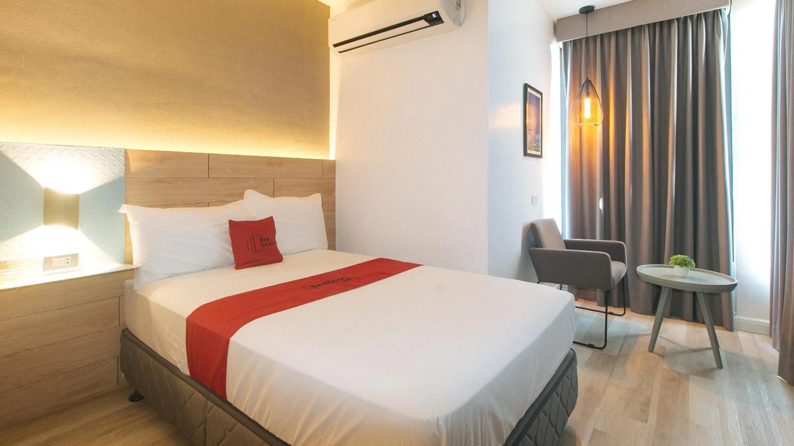 Photo of the whole room, Bed in RedDoorz at Anton's Loft Designer Resort Pansol Calamba Laguna