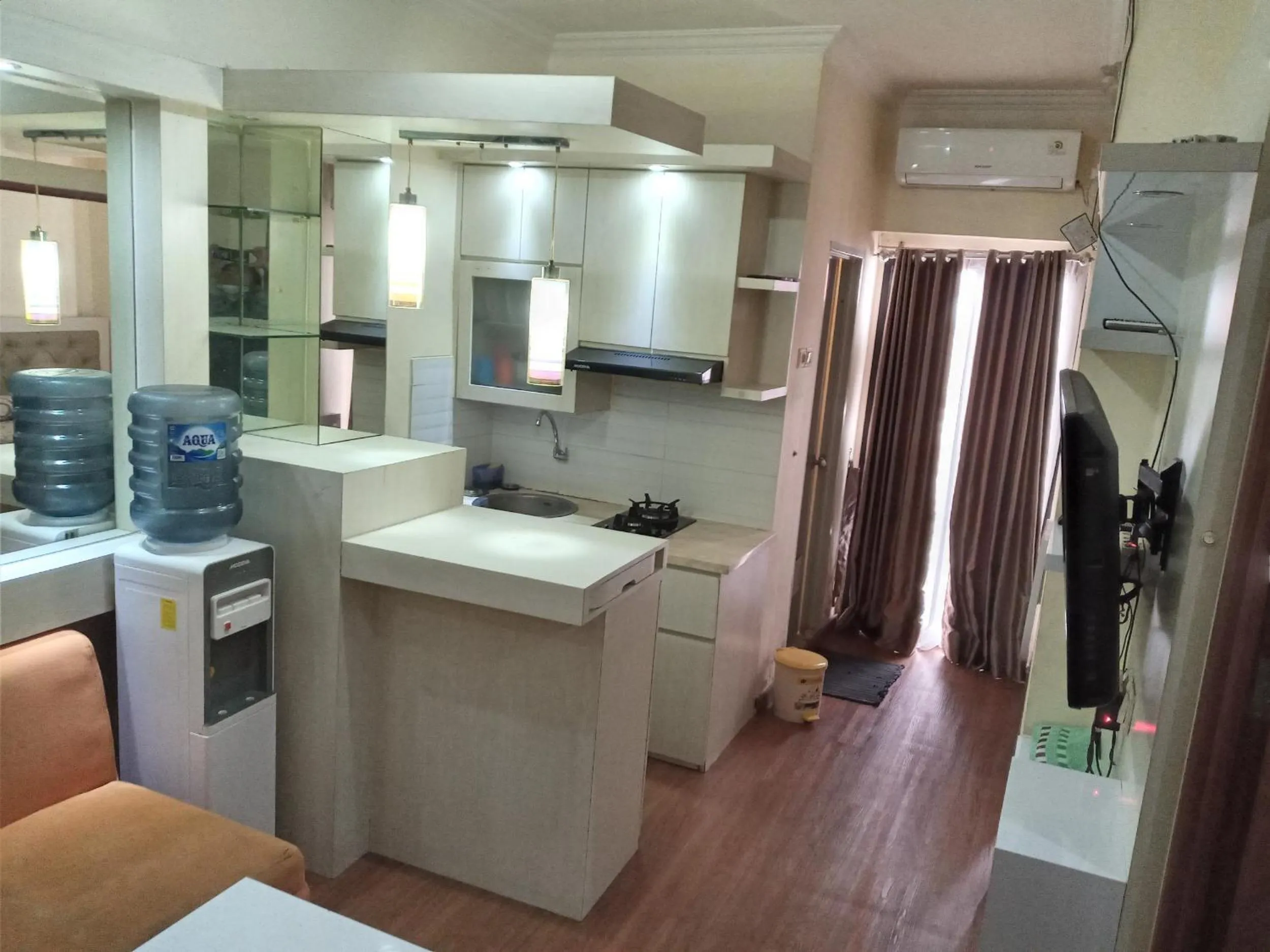 Kitchen or kitchenette in Adhigana Property Kemang View