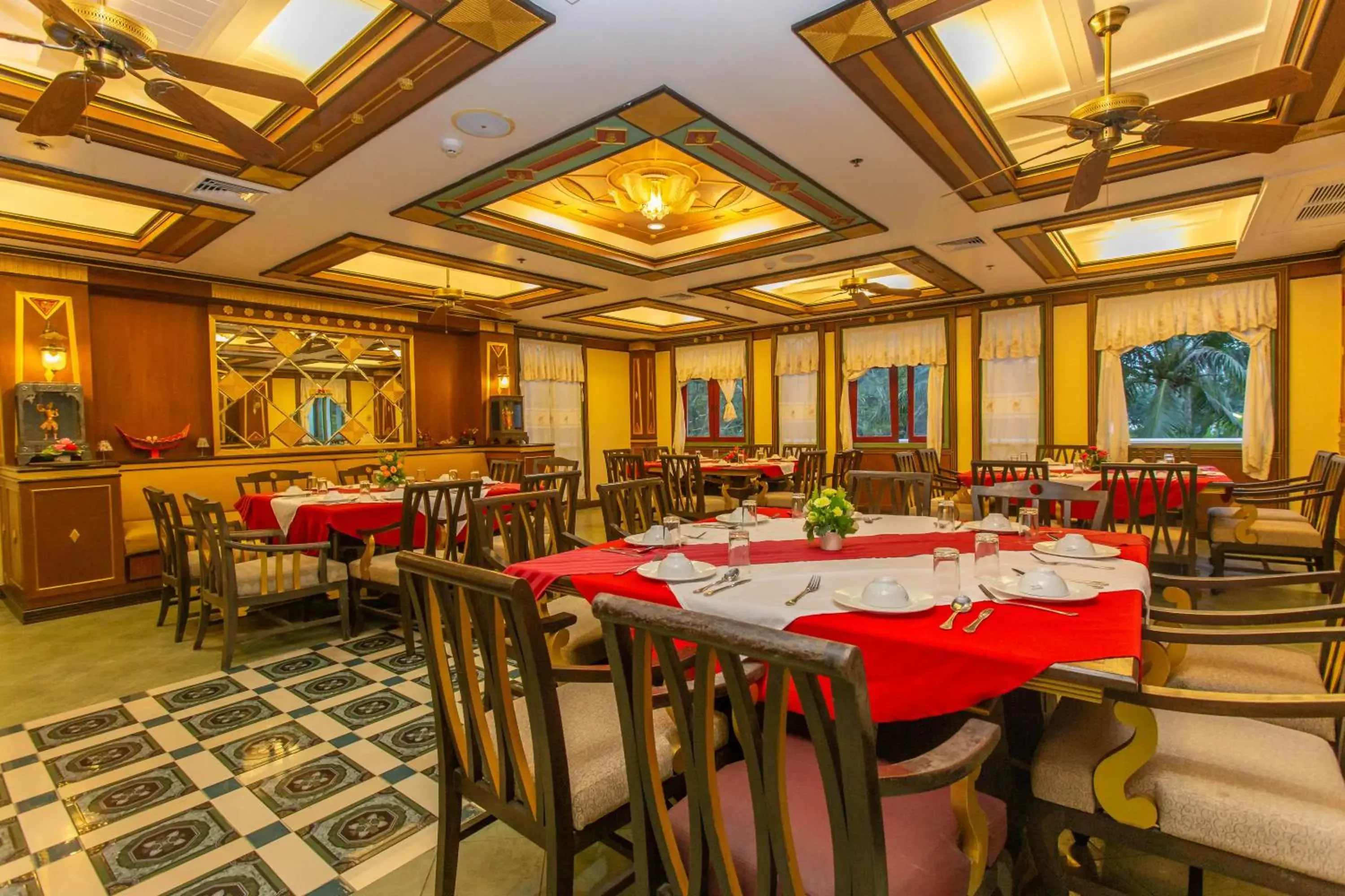 Restaurant/places to eat in Krabi Nature Beach Resort Restaurant/places to eat in Krabi Nature Beach Resort