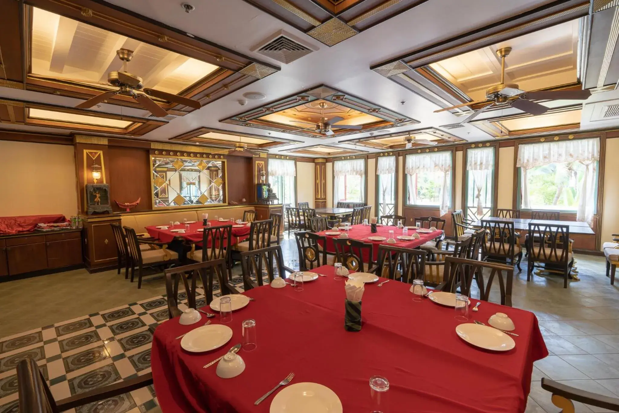 Restaurant/places to eat in Krabi Nature Beach Resort Restaurant/places to eat in Krabi Nature Beach Resort