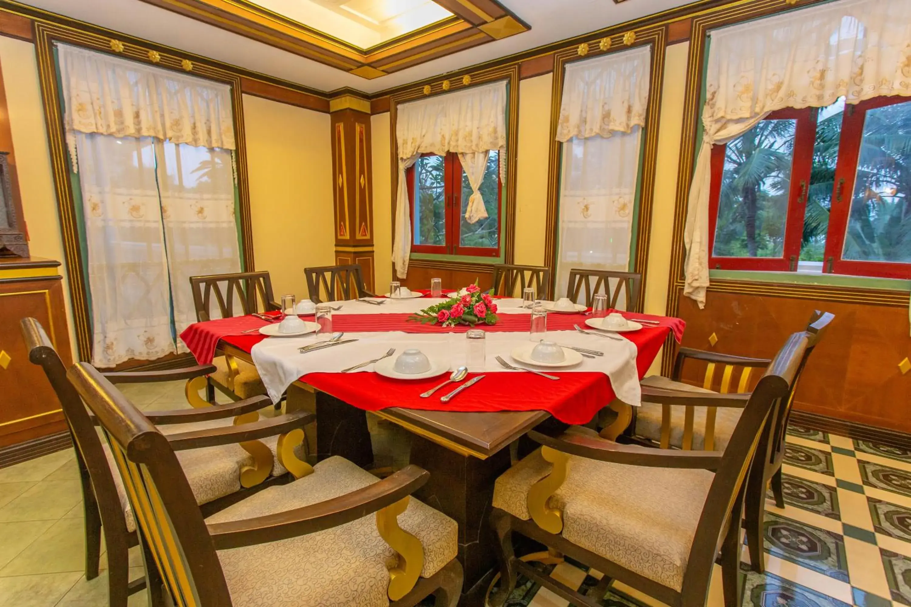 Restaurant/places to eat in Krabi Nature Beach Resort Restaurant/places to eat in Krabi Nature Beach Resort