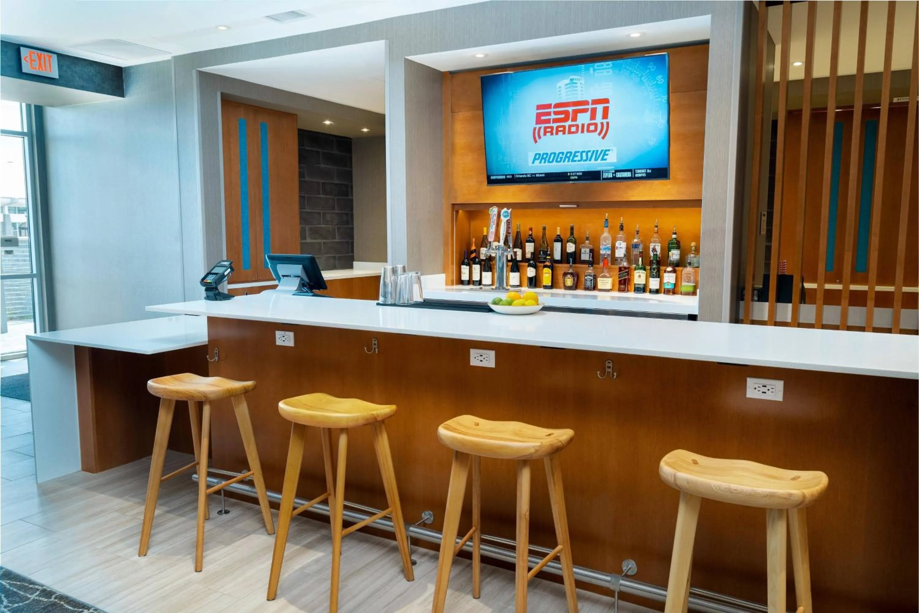 Lounge or bar in SpringHill Suites Spokane Airport