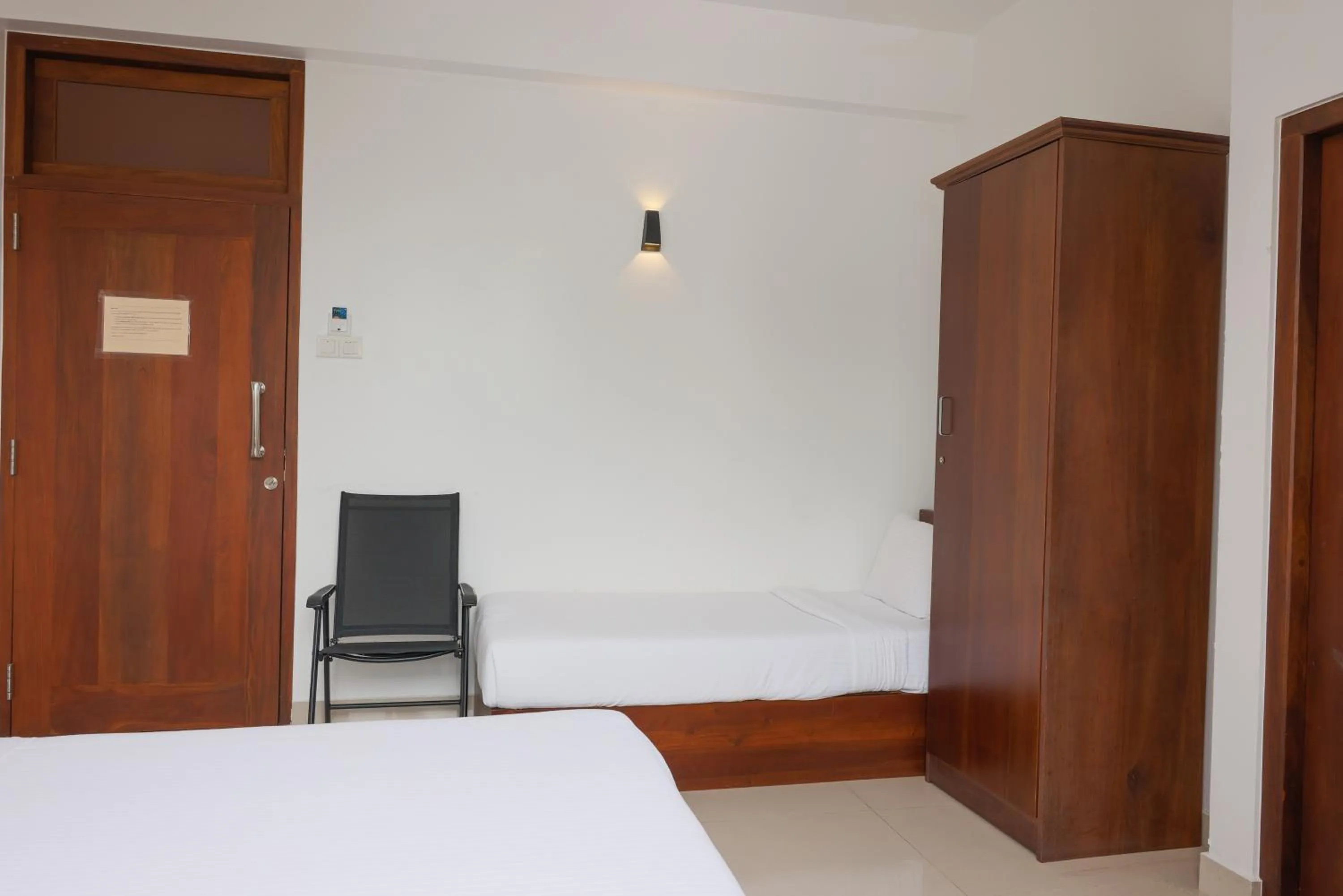 Bedroom, Bed in The Den 23