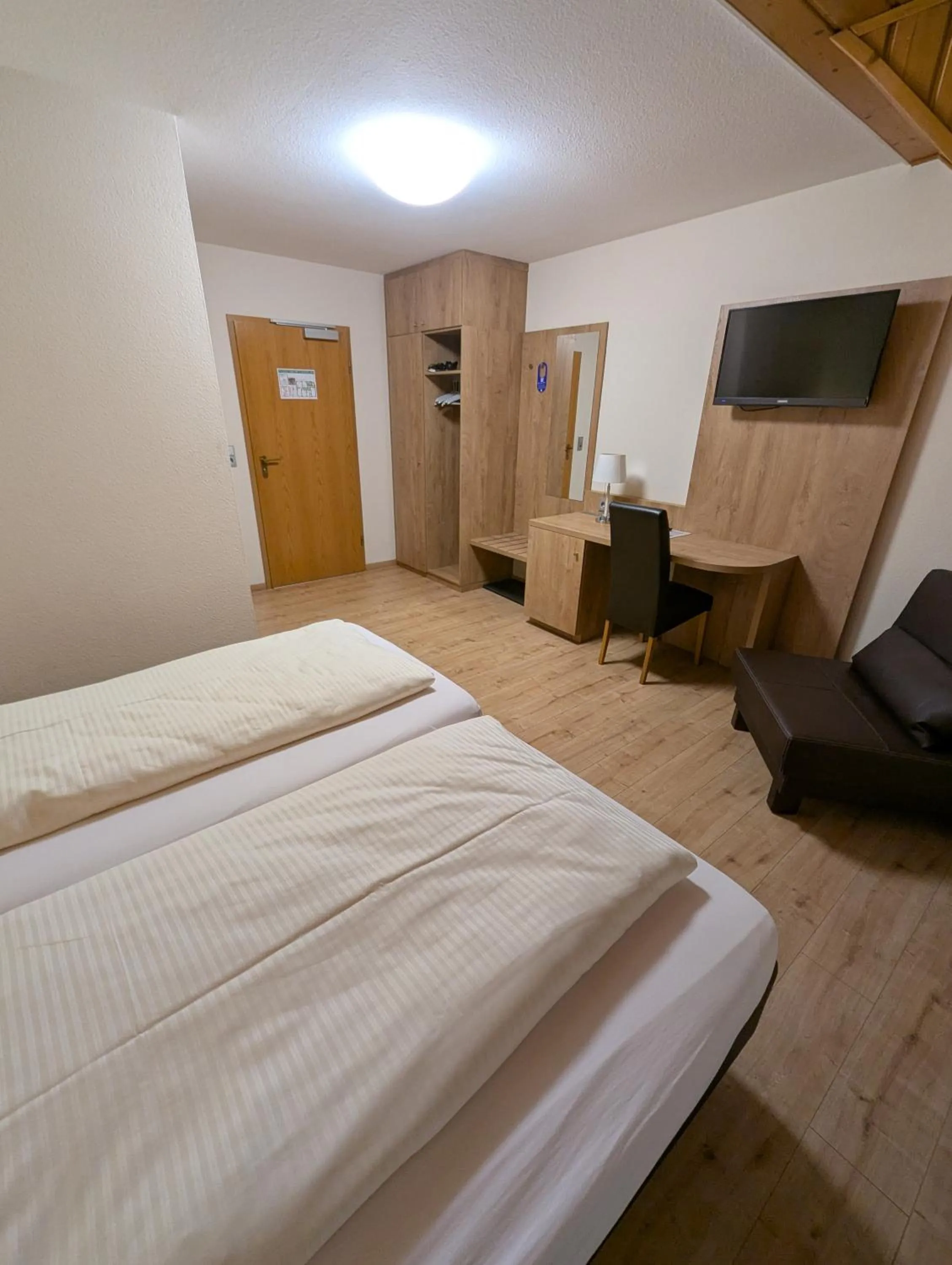 Bed in Hotel Gasthof Zum Löwen