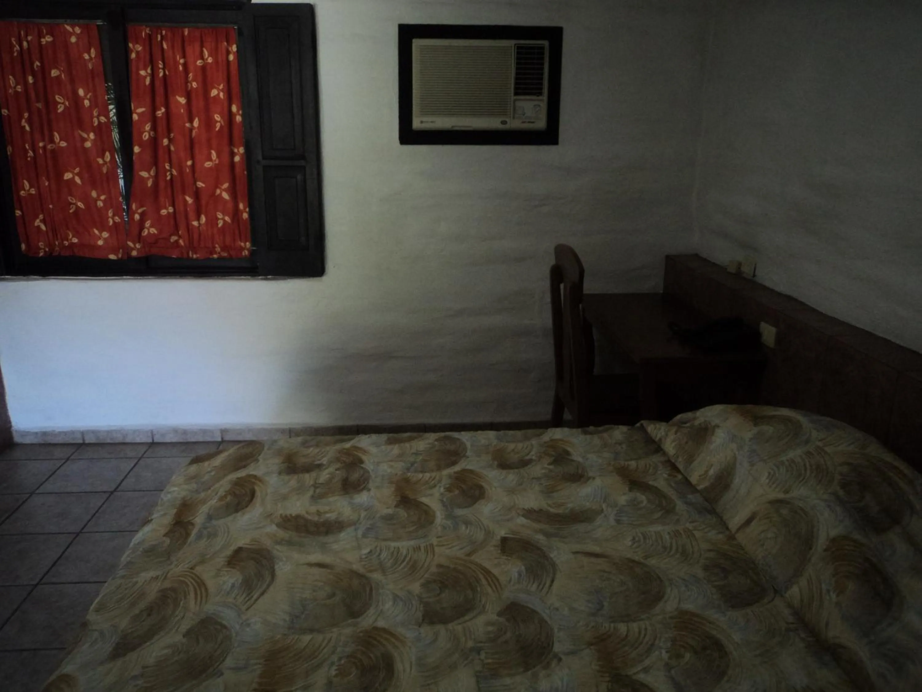 Decorative detail, Bed in Hotel El Rancho