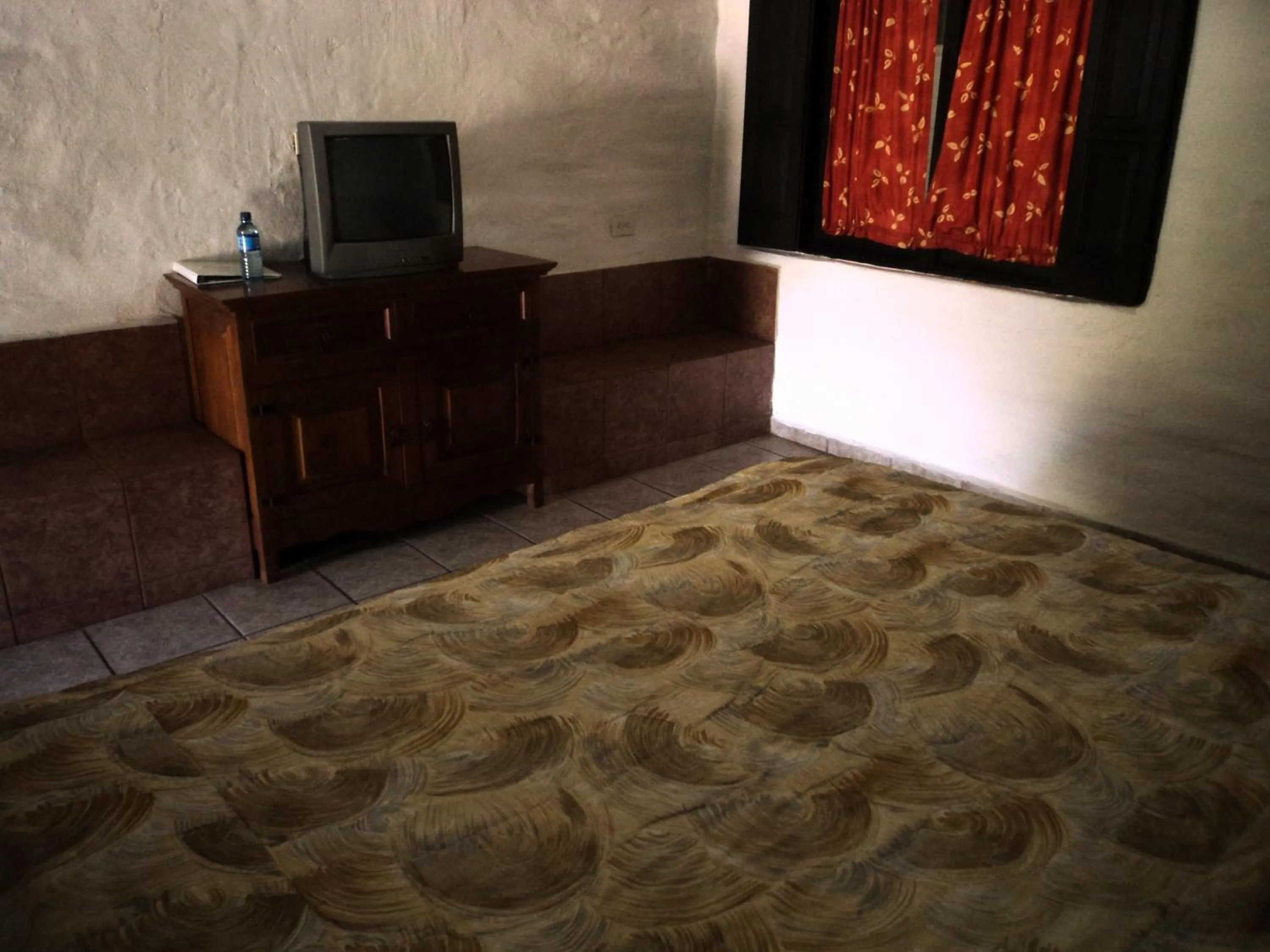 Decorative detail, Bed in Hotel El Rancho